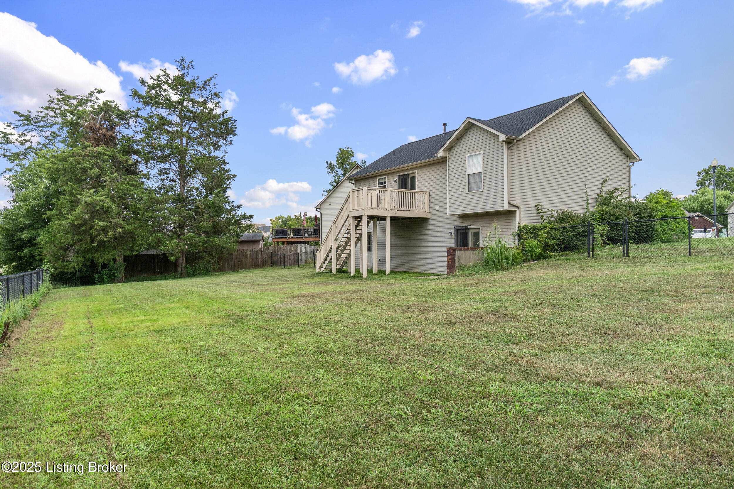 293 Trevor Ct