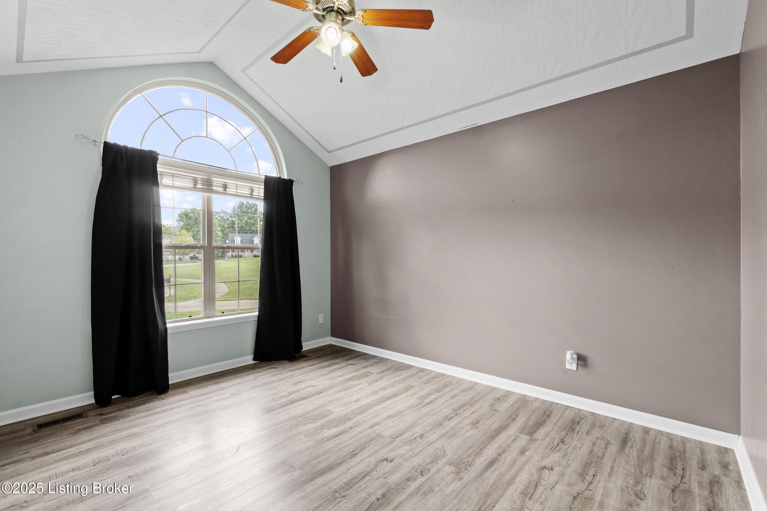 293 Trevor Ct