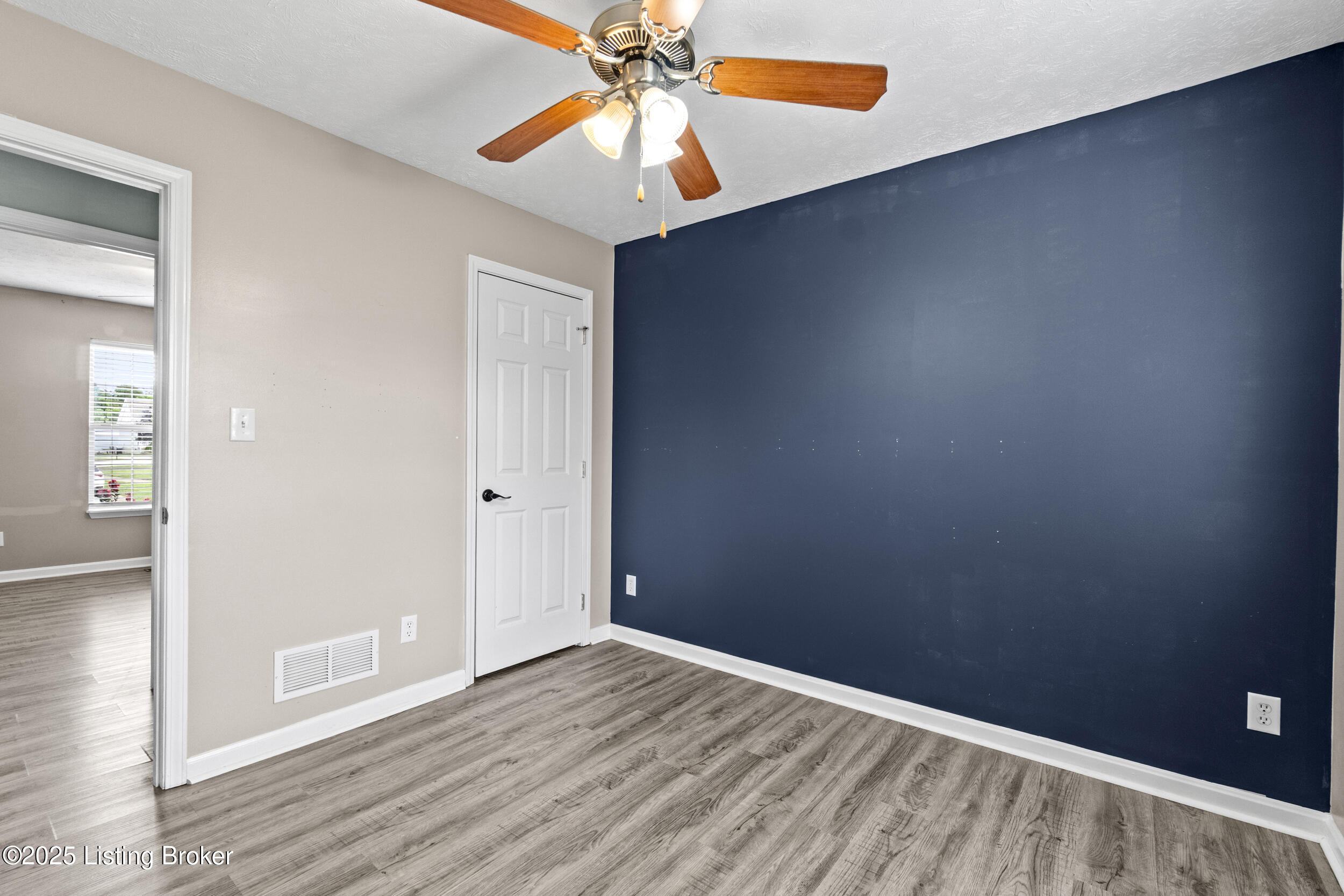 293 Trevor Ct