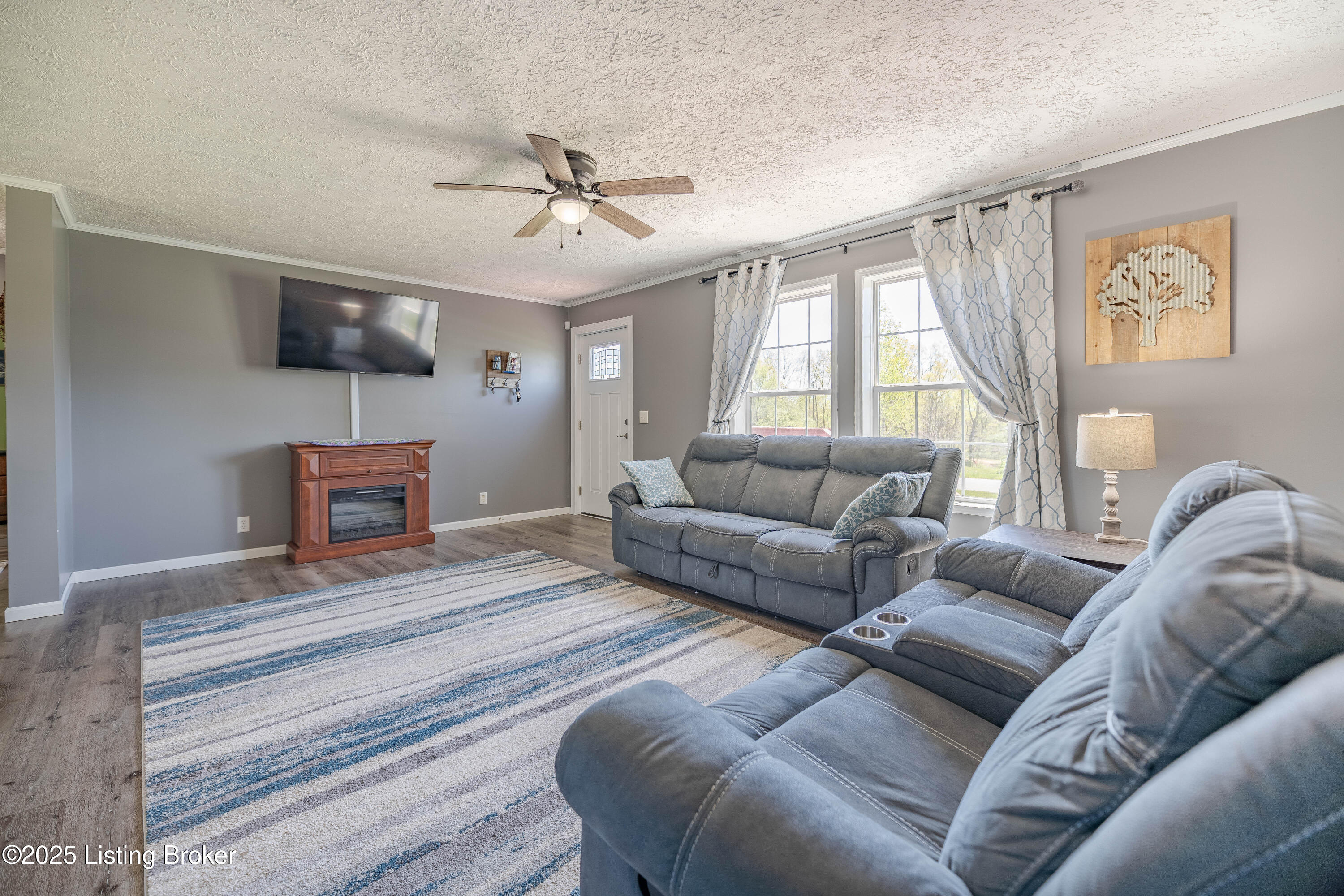 431 Devin Dr