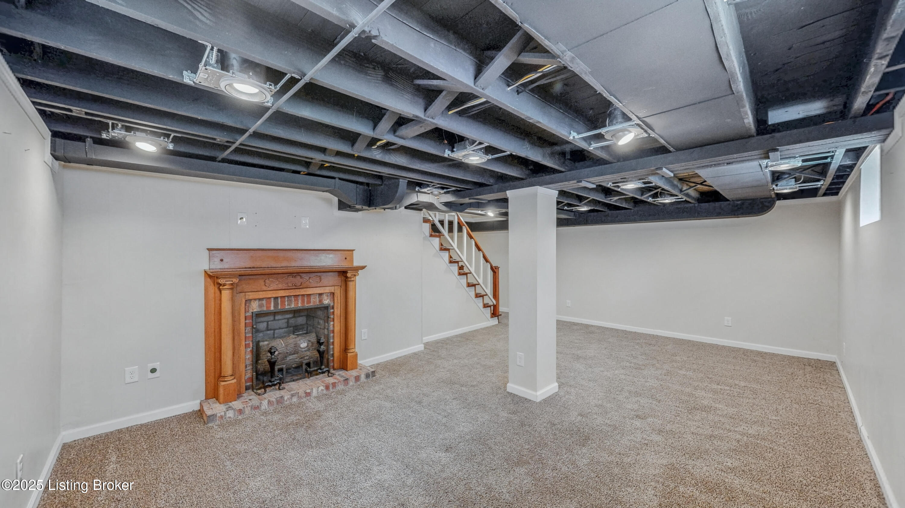 5321 Southdale Rd