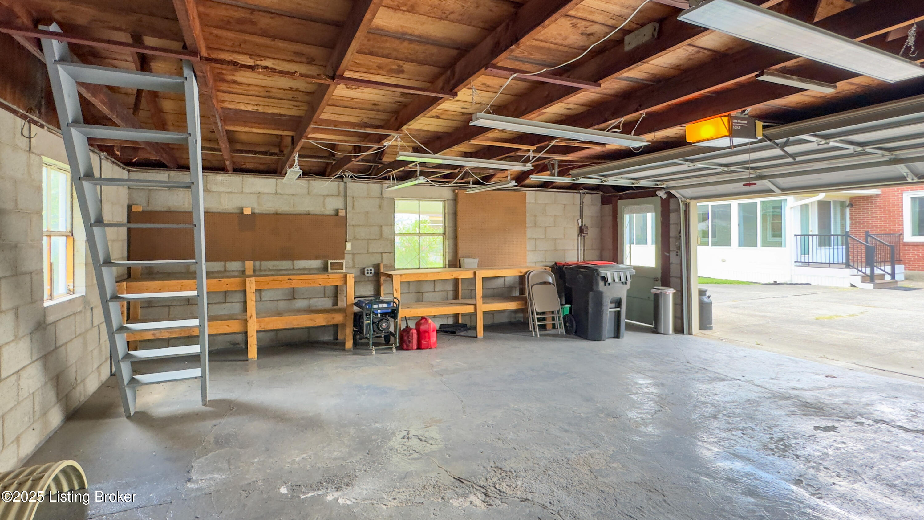5321 Southdale Rd