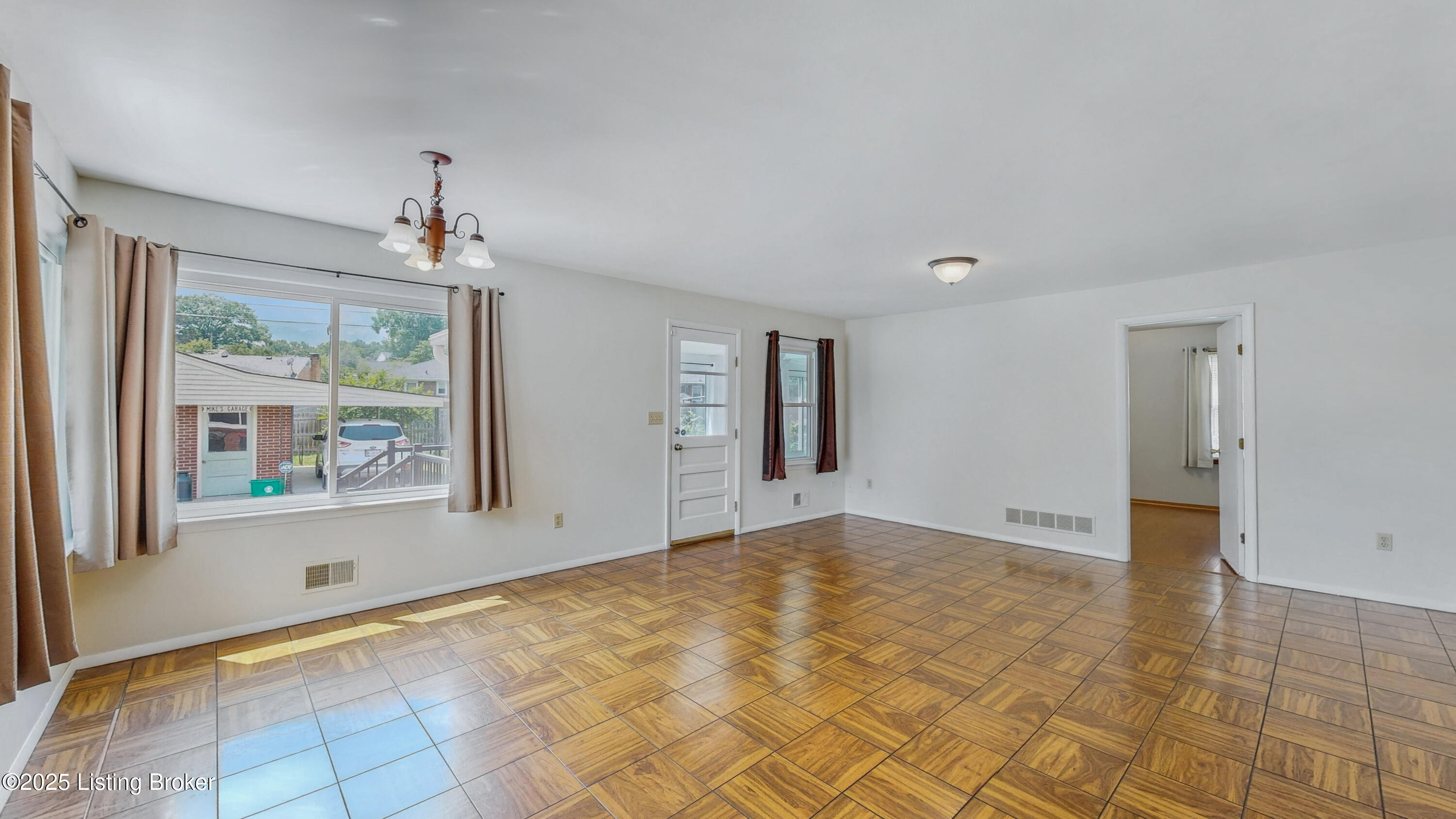5321 Southdale Rd