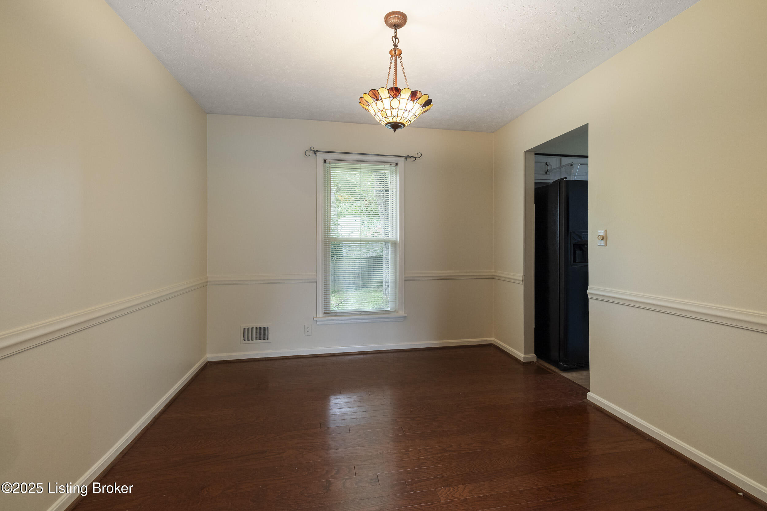 1102 Woodcroft Ct