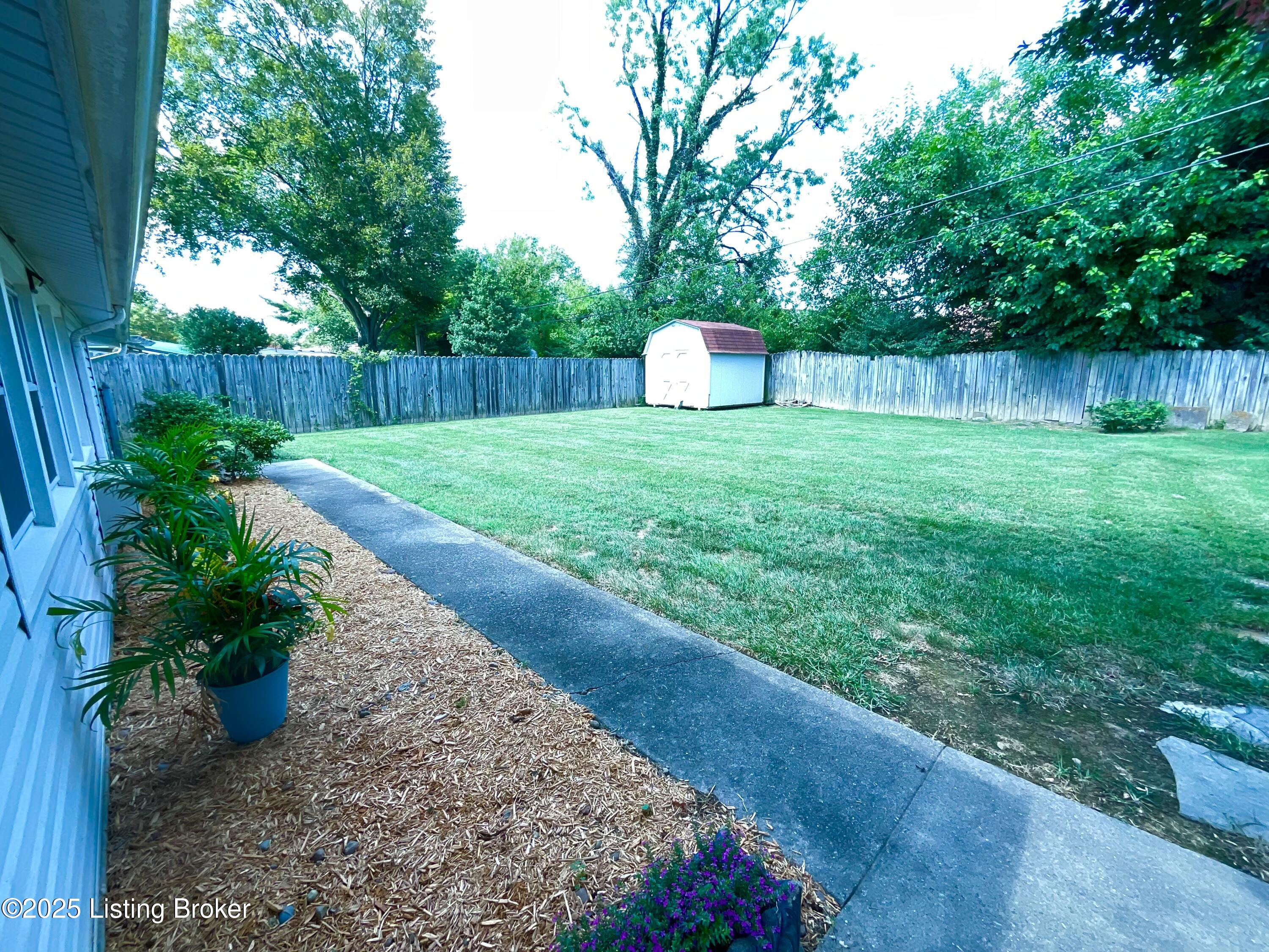 3013 Furman Blvd