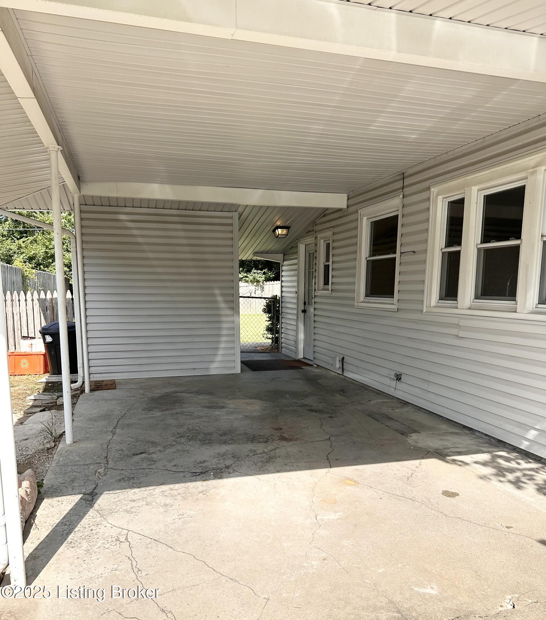 3013 Furman Blvd