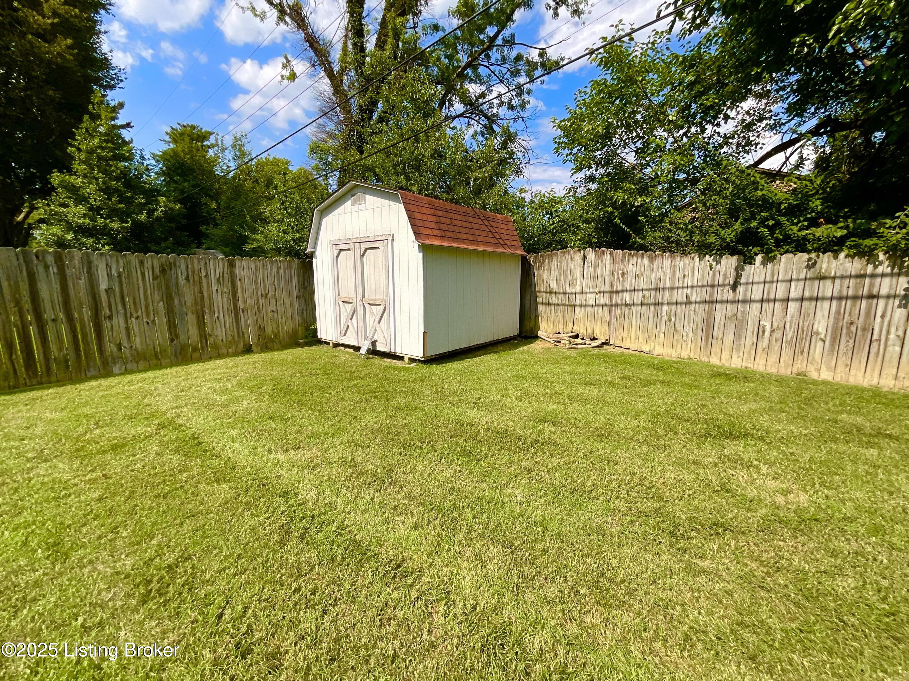 3013 Furman Blvd
