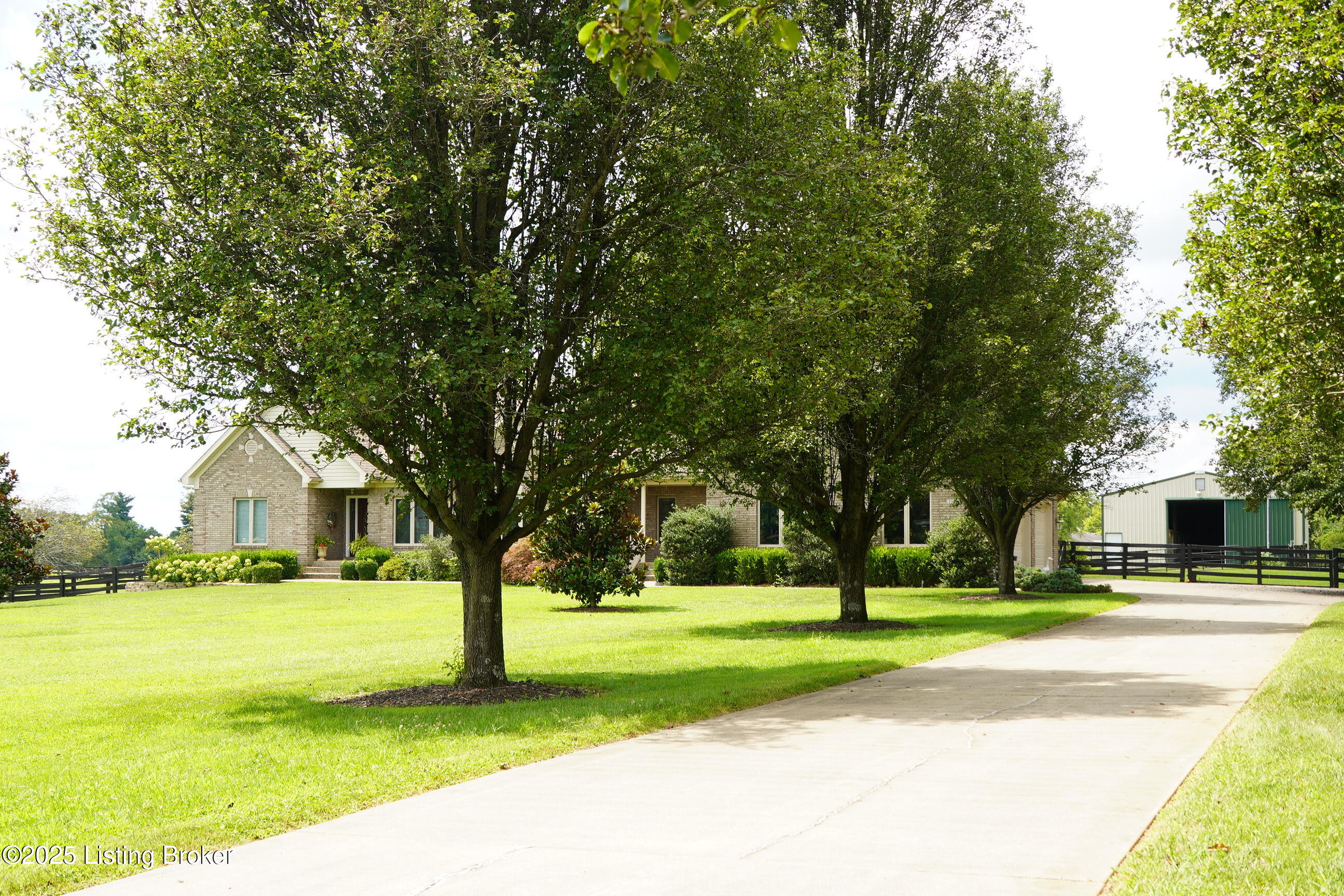 1928 Mayfield Dr