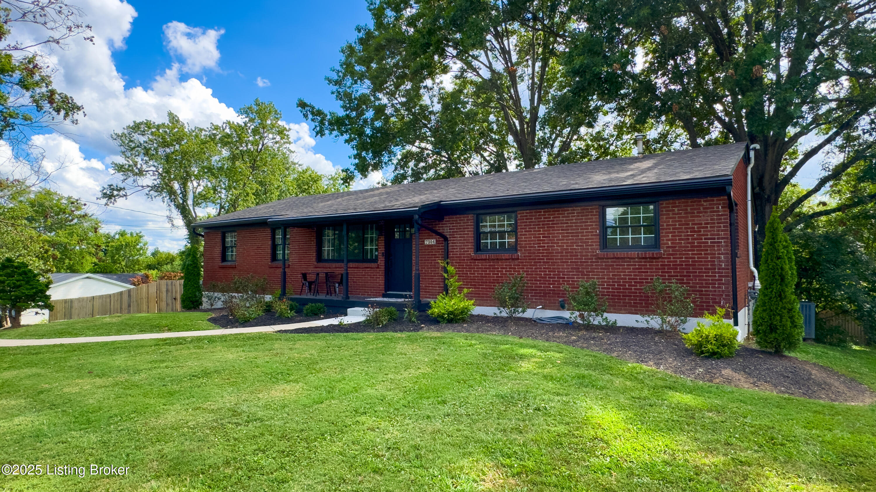 7304 Cardinal Rd