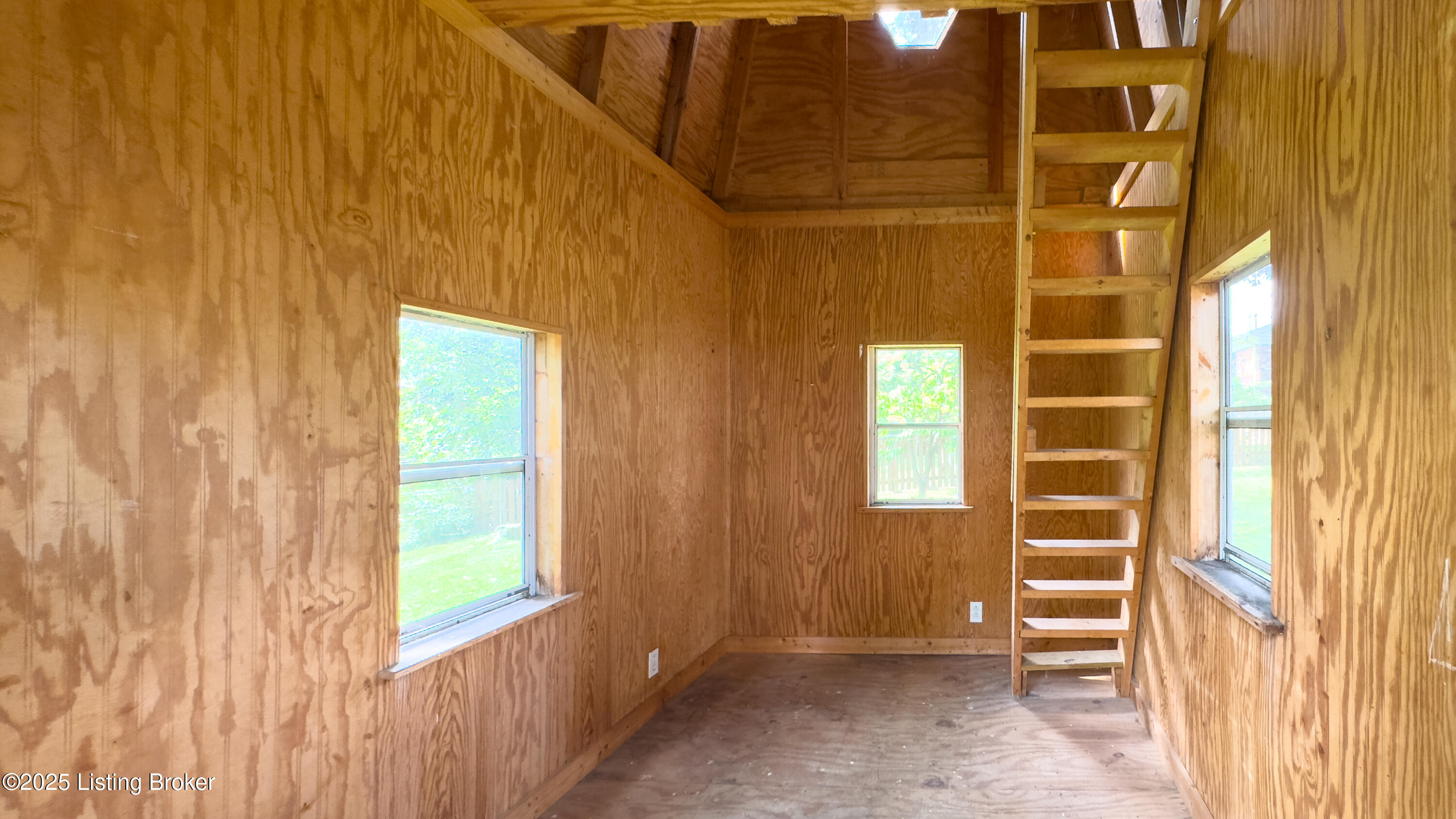 7304 Cardinal Rd