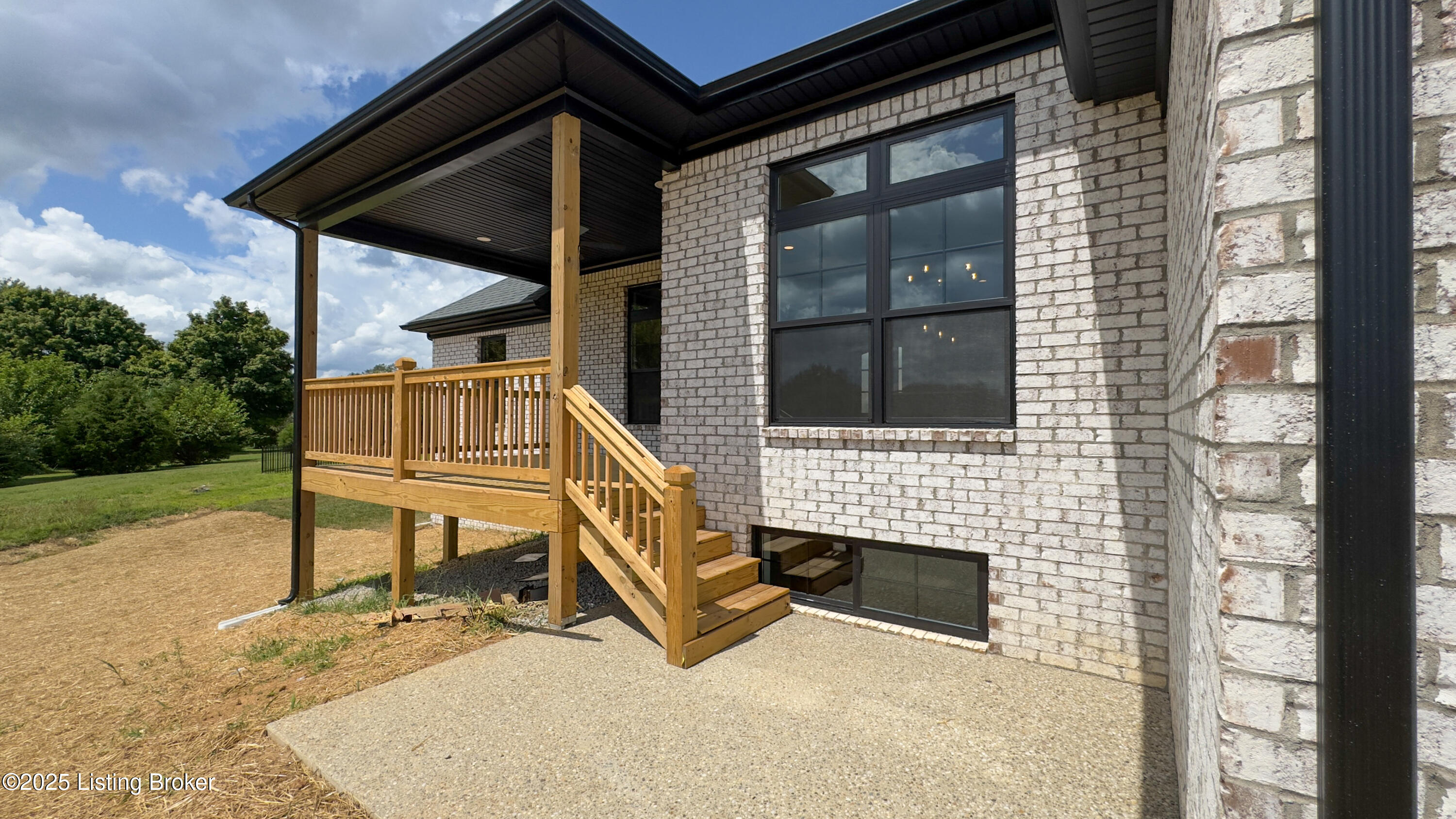 7905 Wagon Trail Ct