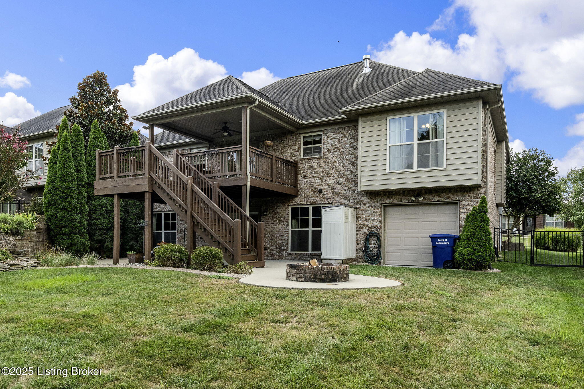 2026 Autumn Ridge Dr