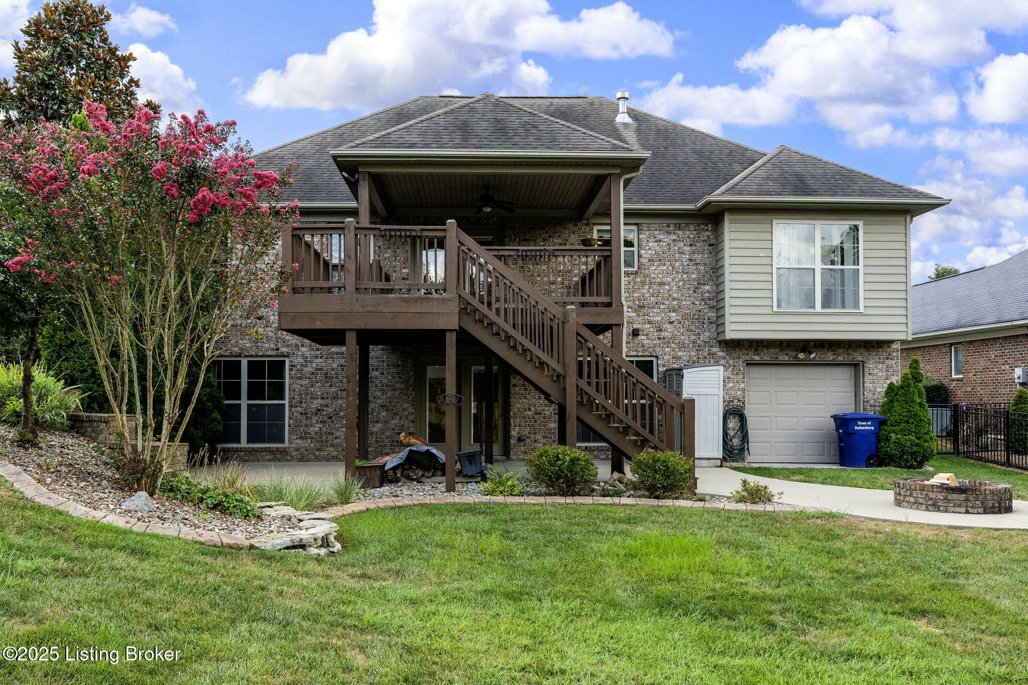 2026 Autumn Ridge Dr