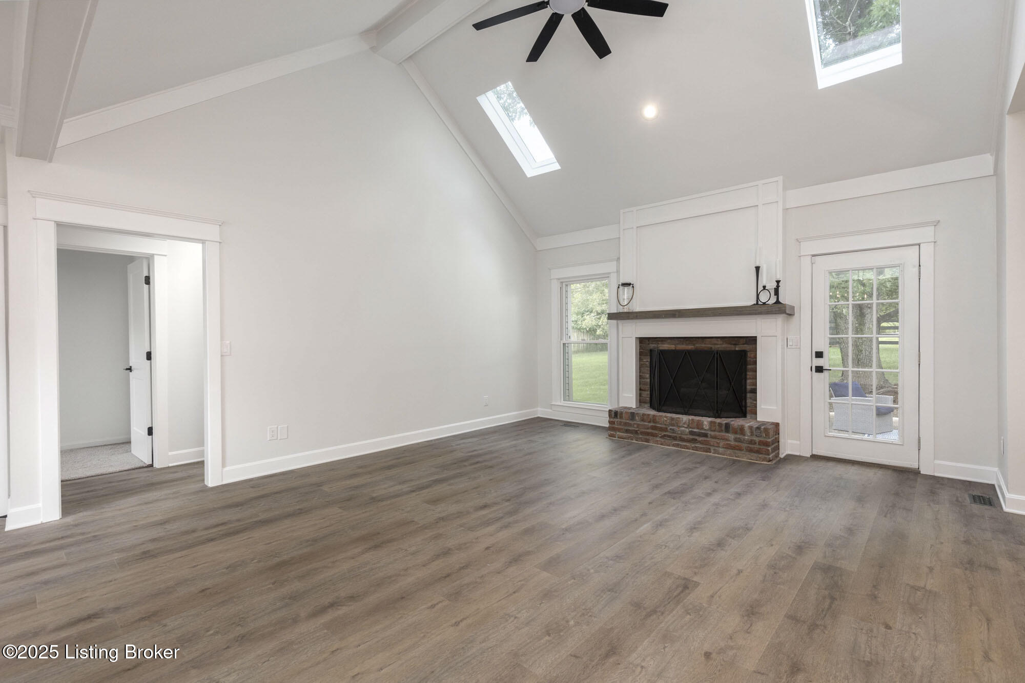 10724 Eagle Ridge Pl