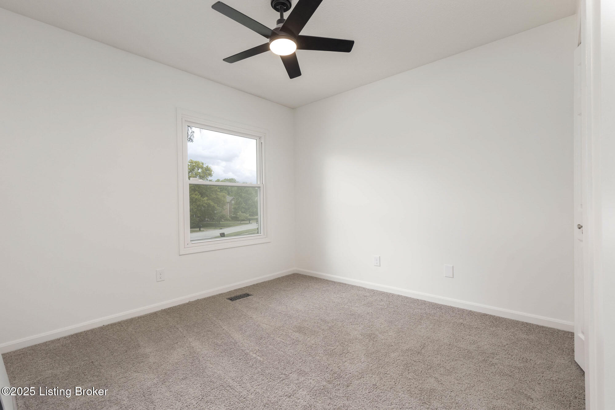 10724 Eagle Ridge Pl