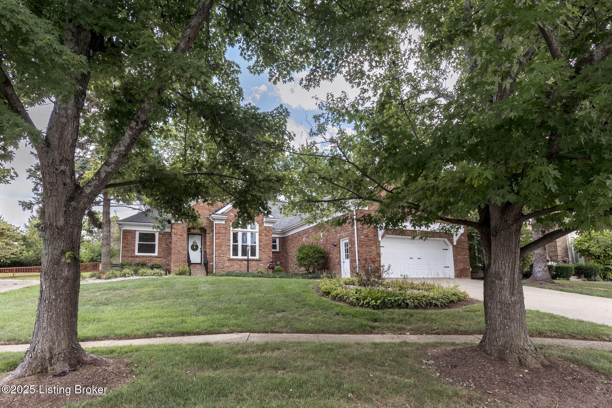10724 Eagle Ridge Pl