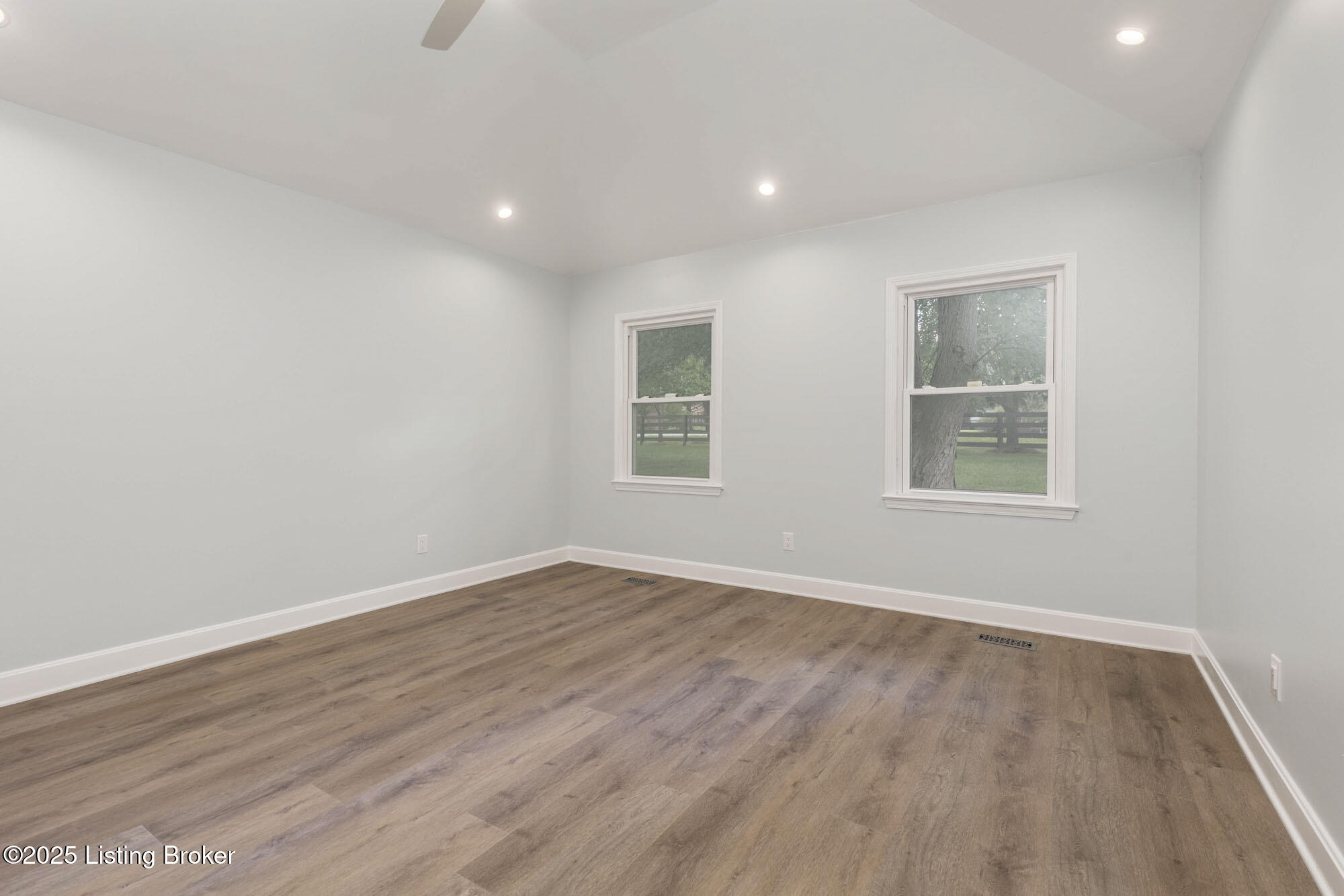 10724 Eagle Ridge Pl