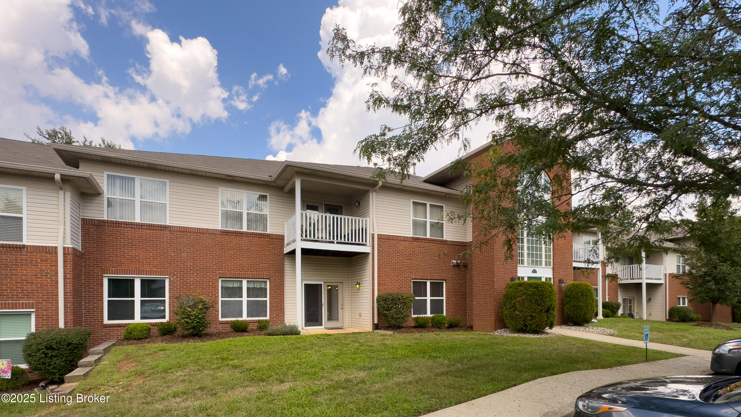 9417 Magnolia Ridge Dr UNIT 101