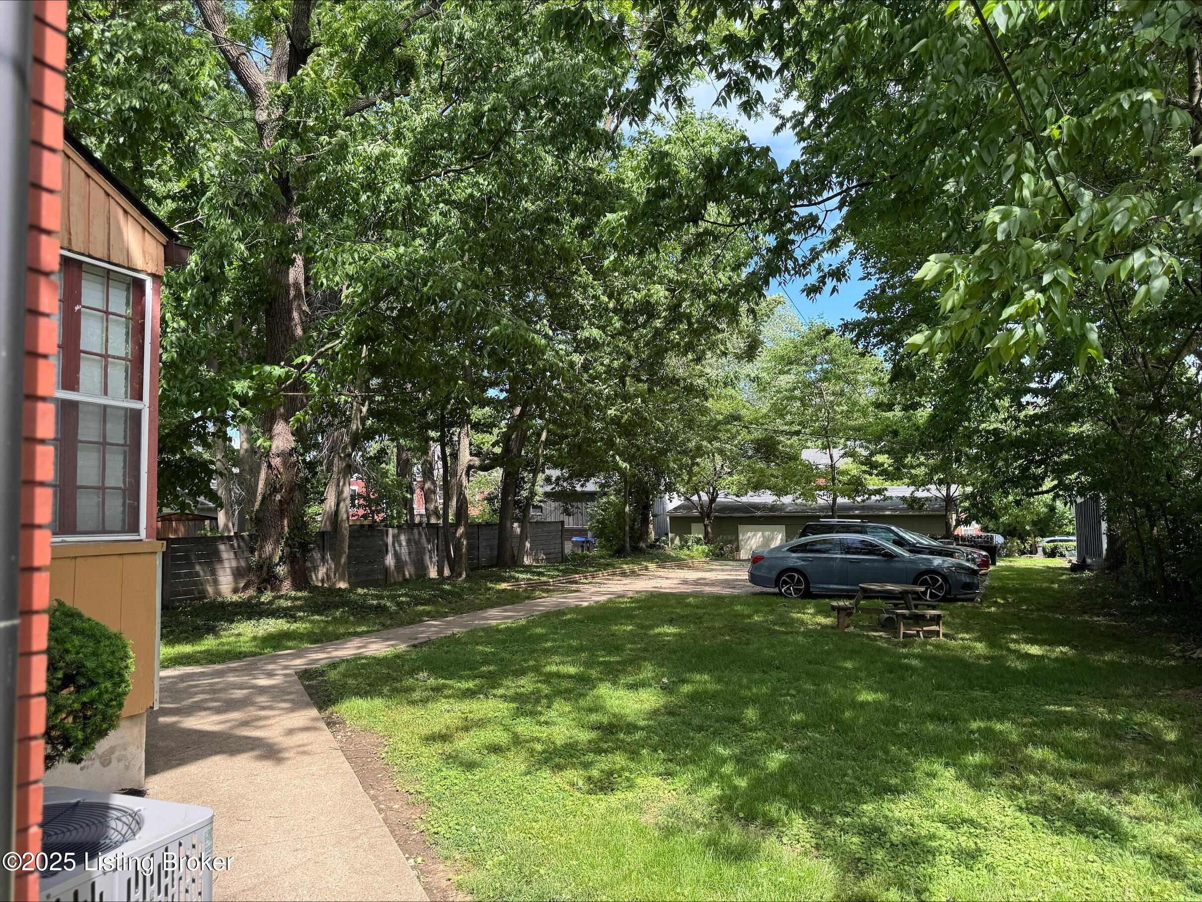211 Haldeman Ave