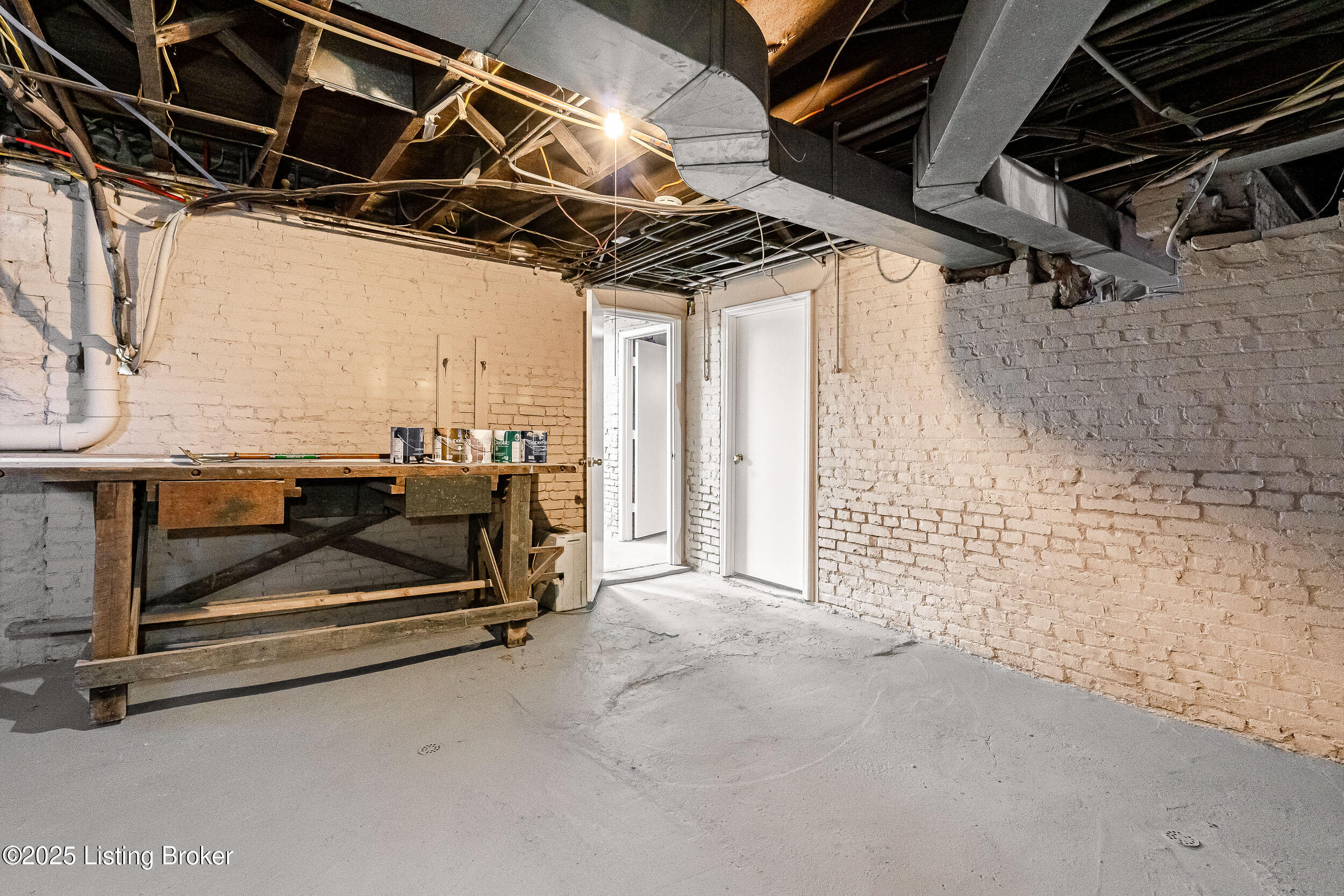 211 Haldeman Ave