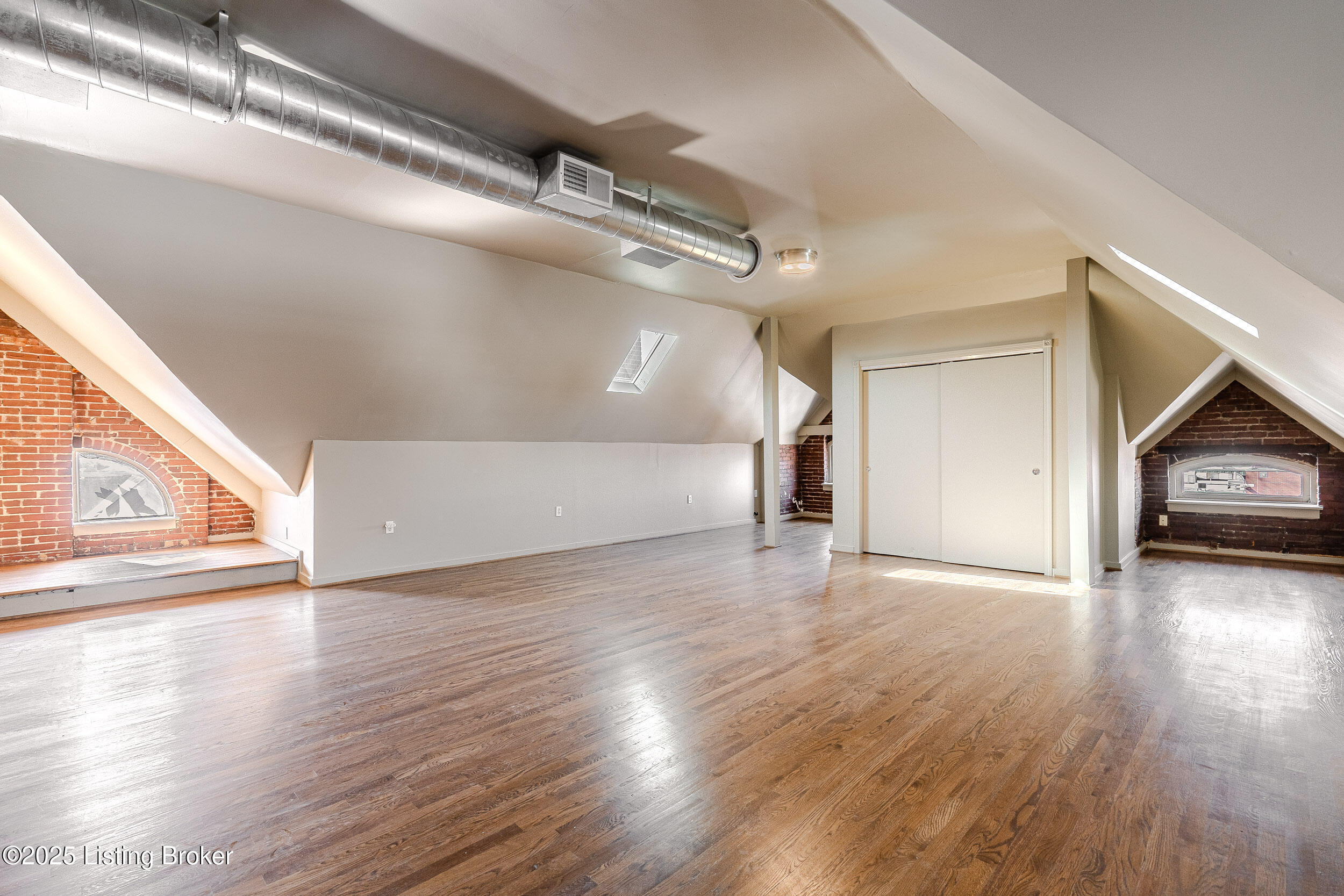 211 Haldeman Ave