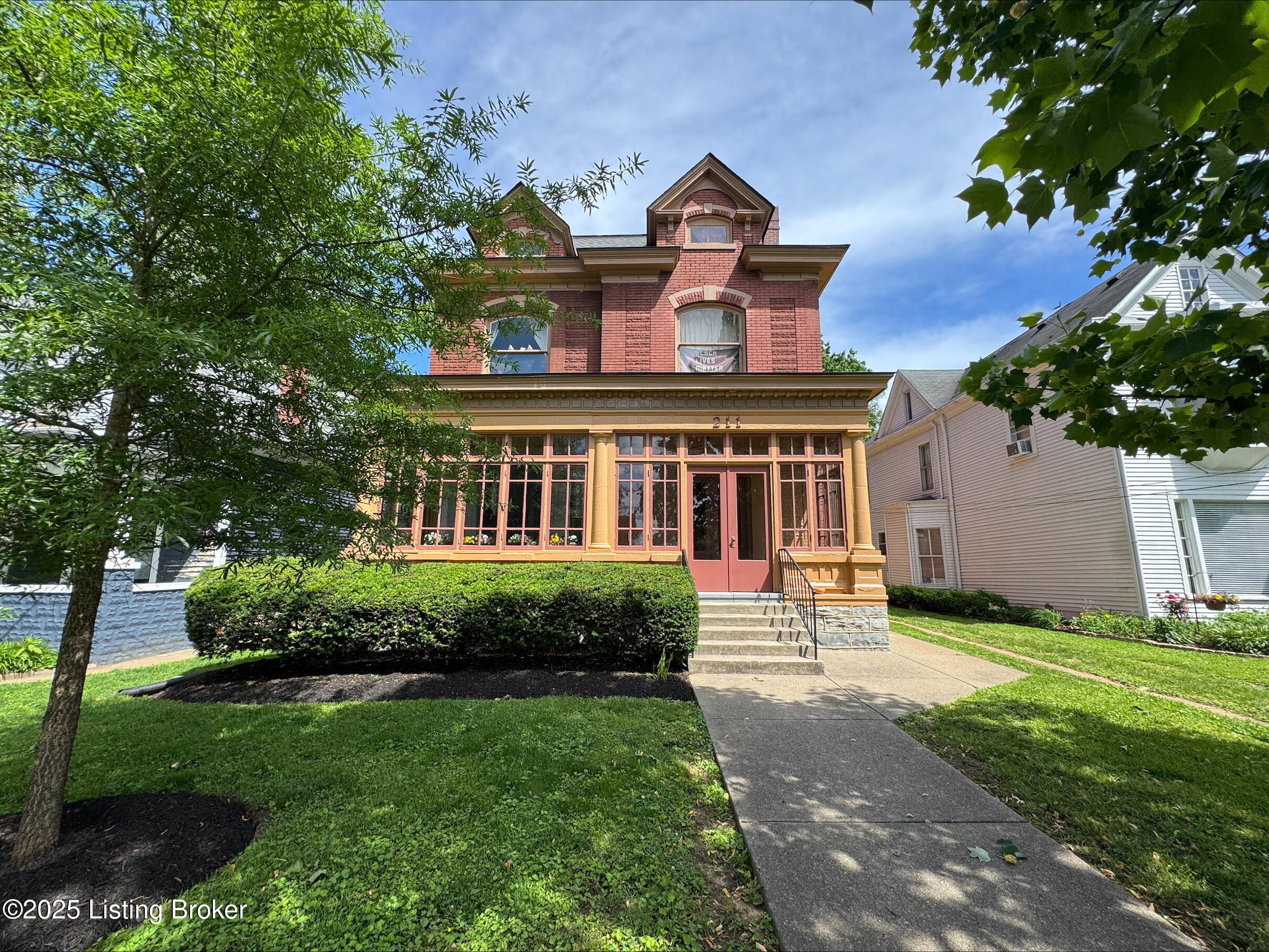211 Haldeman Ave