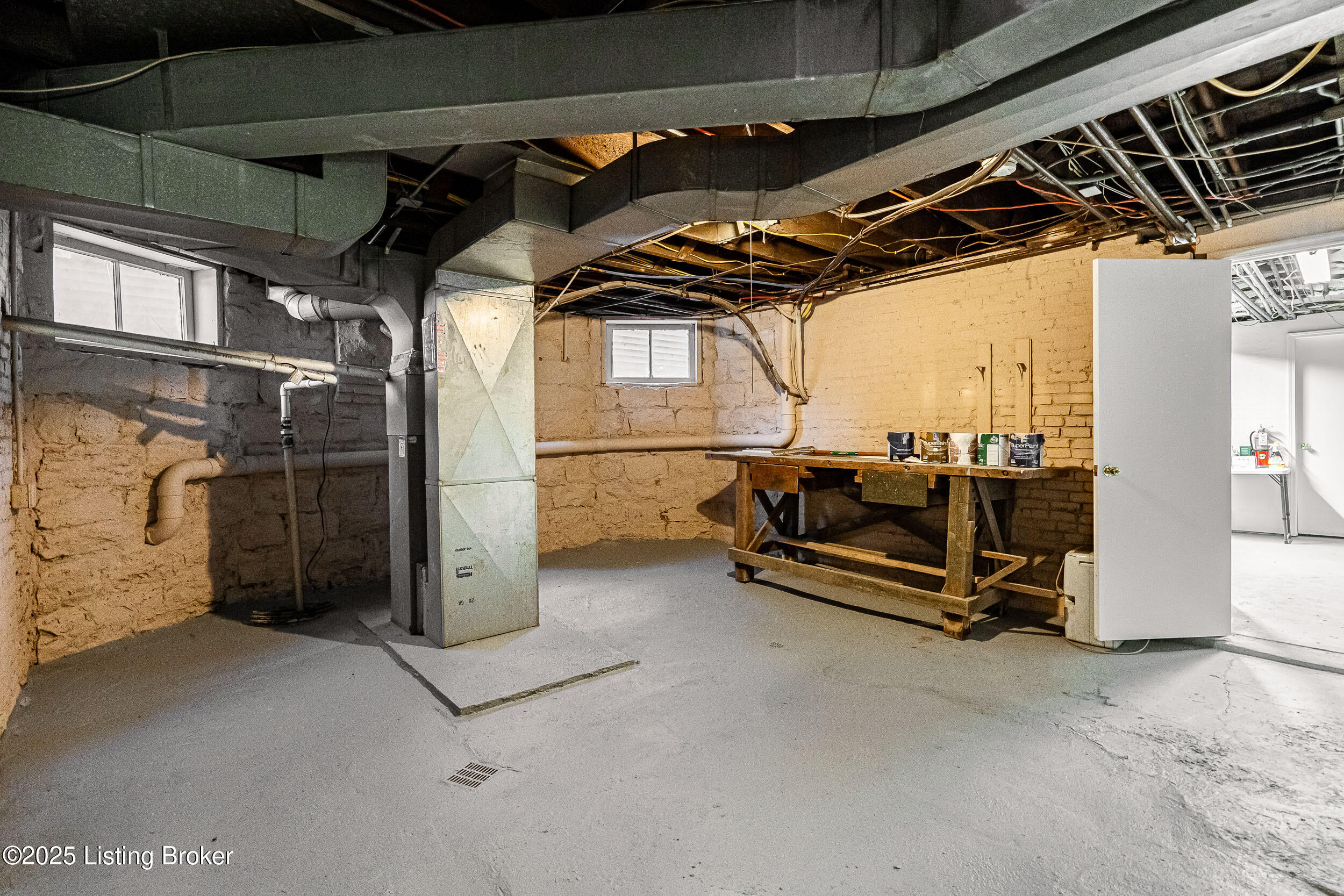 211 Haldeman Ave