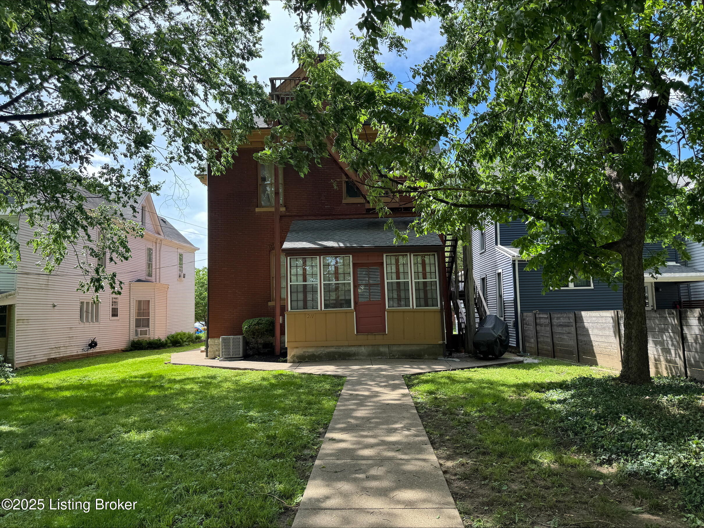 211 Haldeman Ave