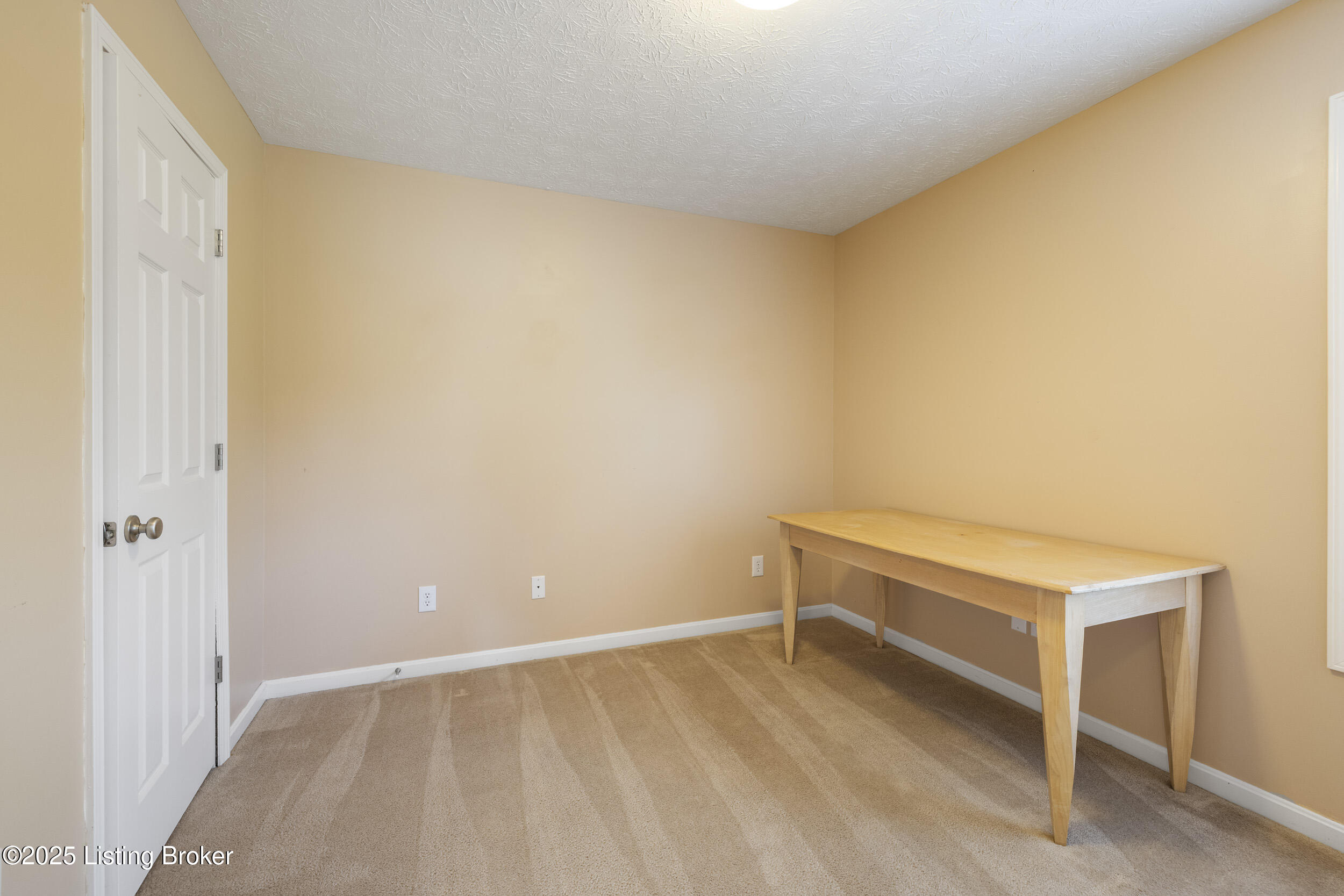 8811 Eli Dr