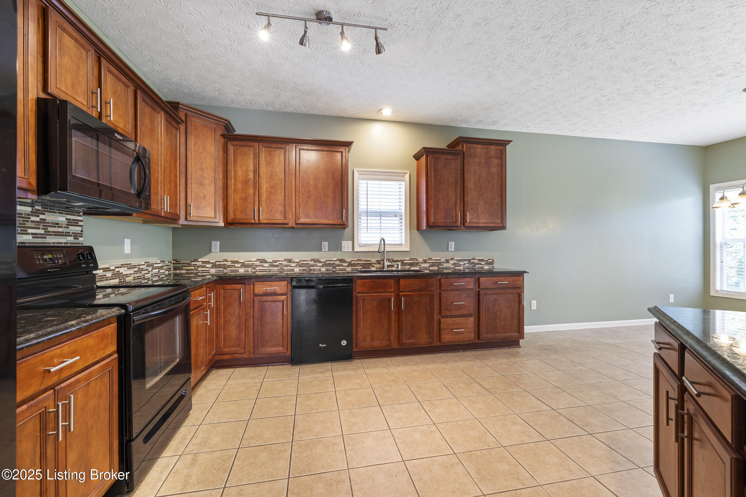 8811 Eli Dr