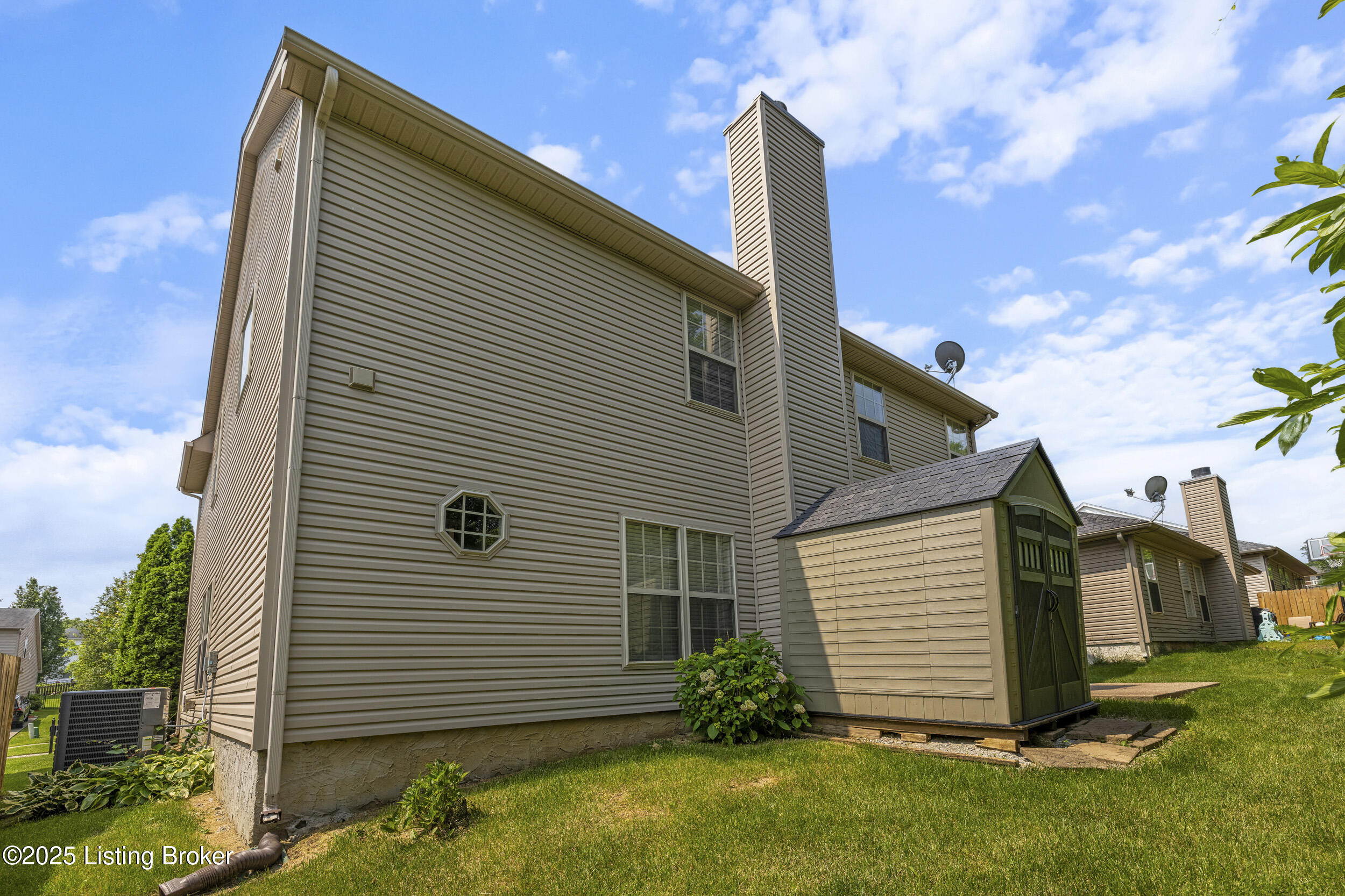 8811 Eli Dr