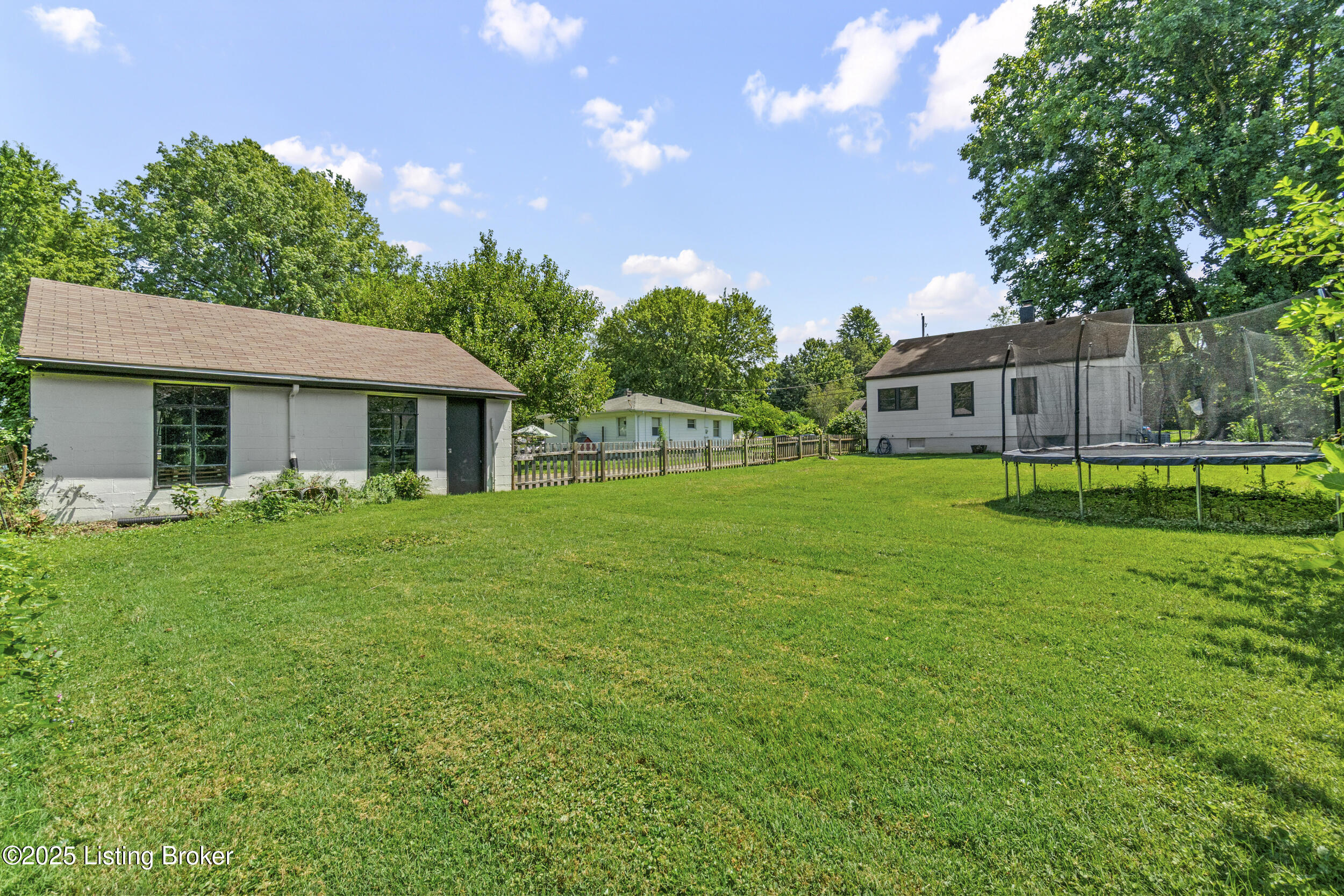3705 Locust Ave
