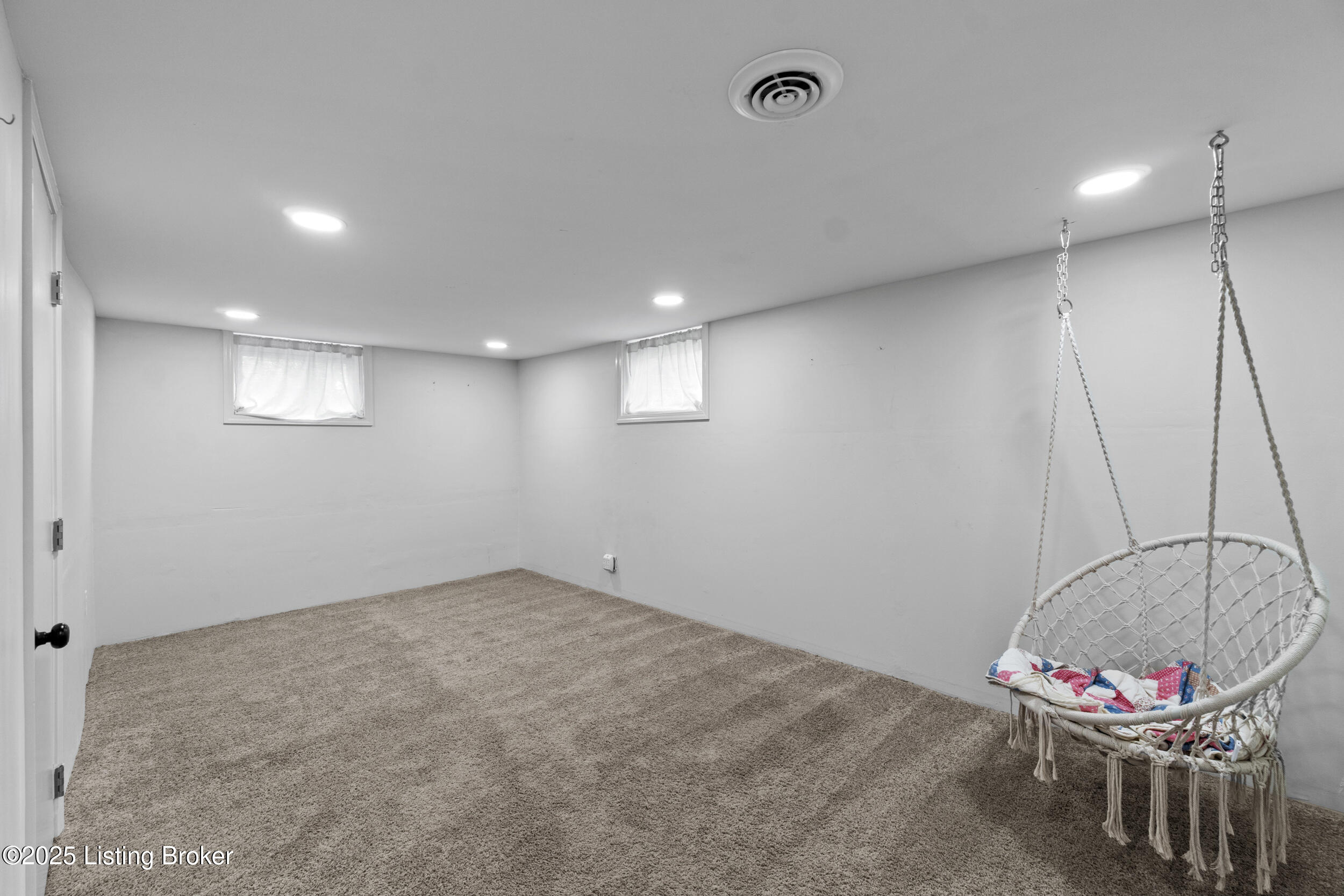 3705 Locust Ave