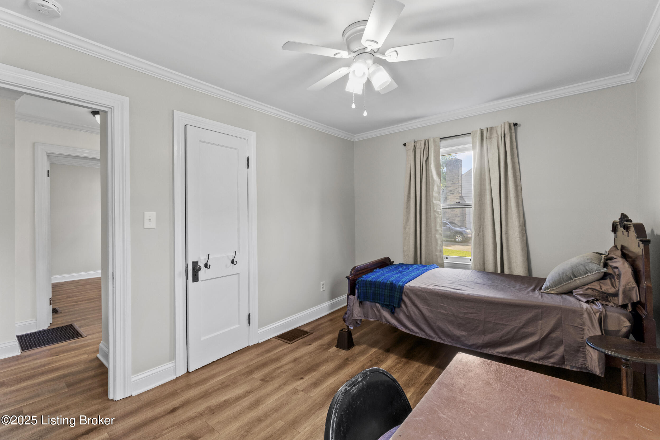 3705 Locust Ave