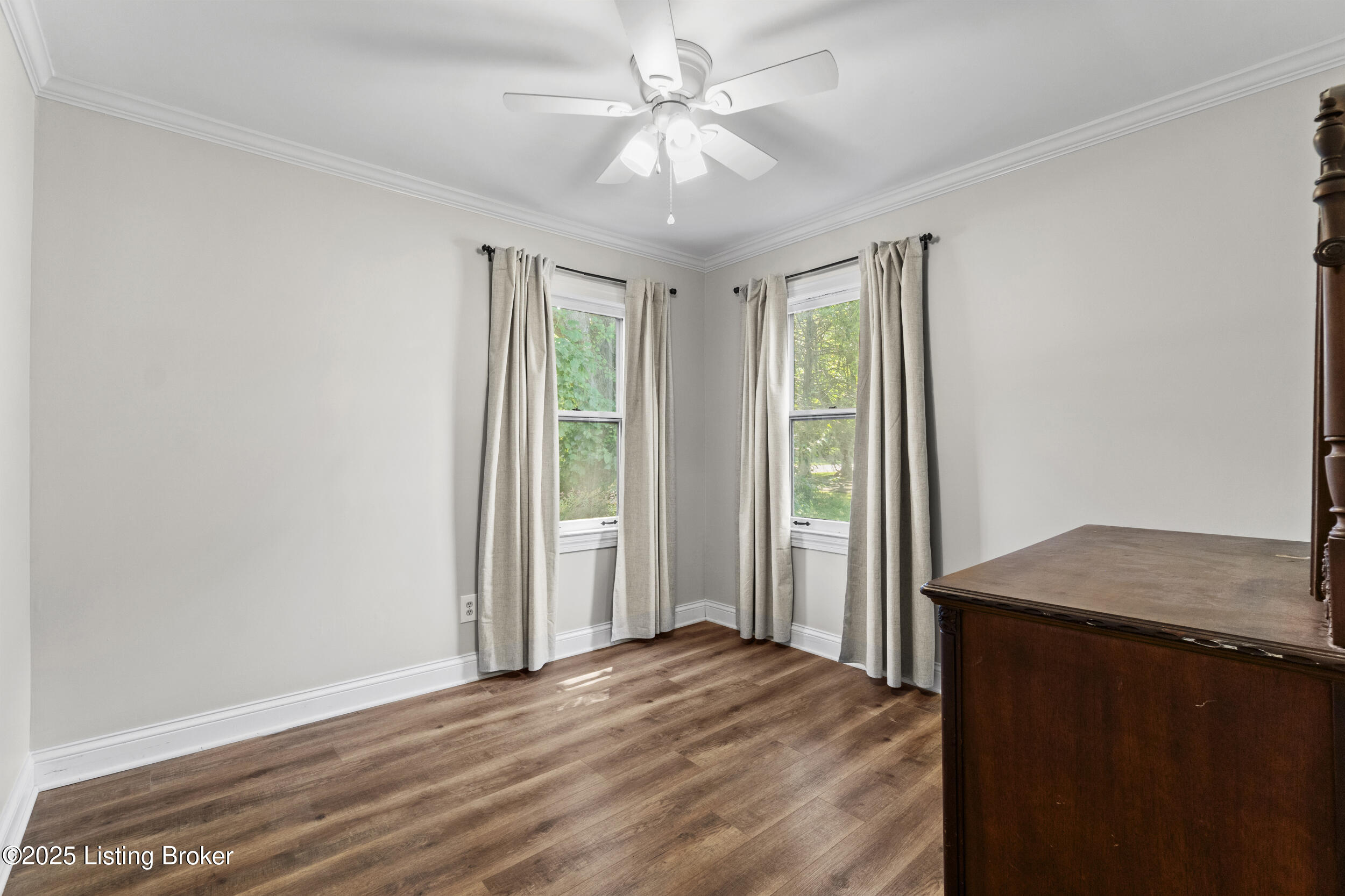 3705 Locust Ave