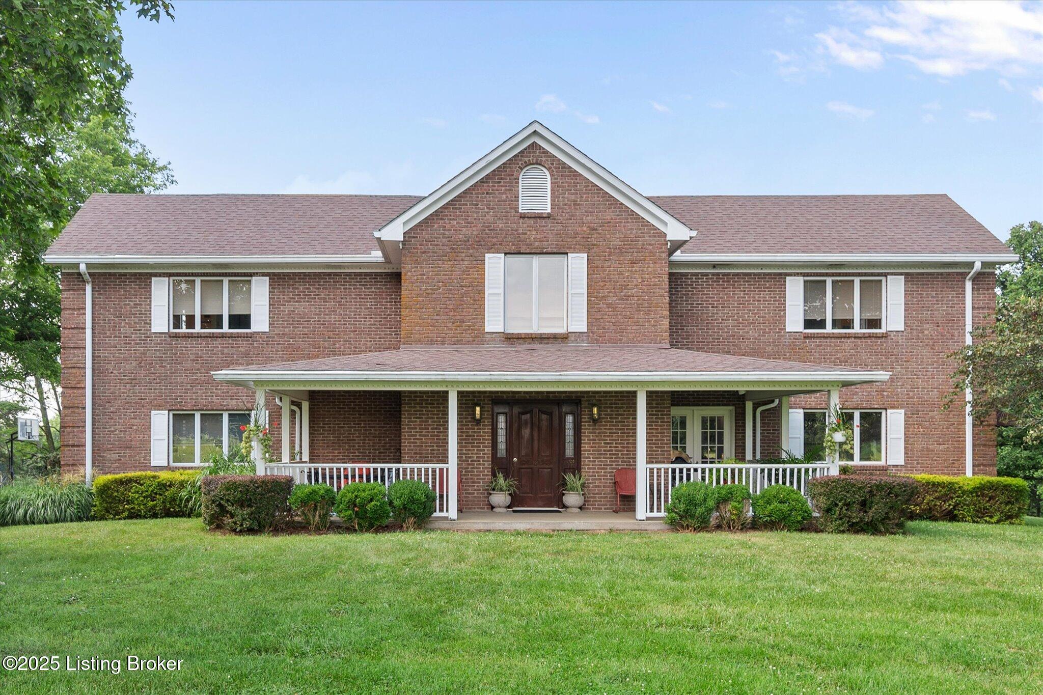 672 Locust Ln