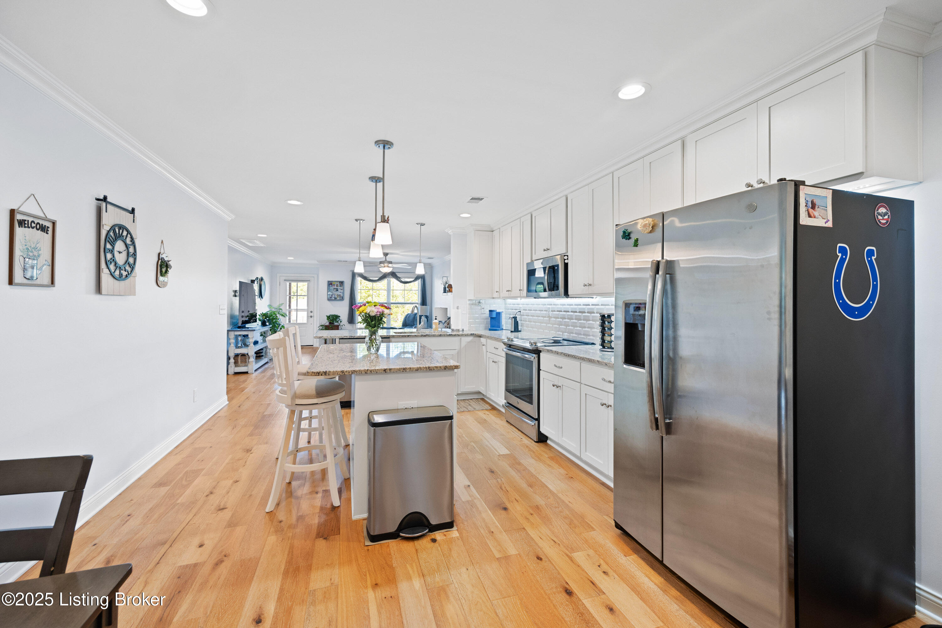 8107 Cedar Crest Ln