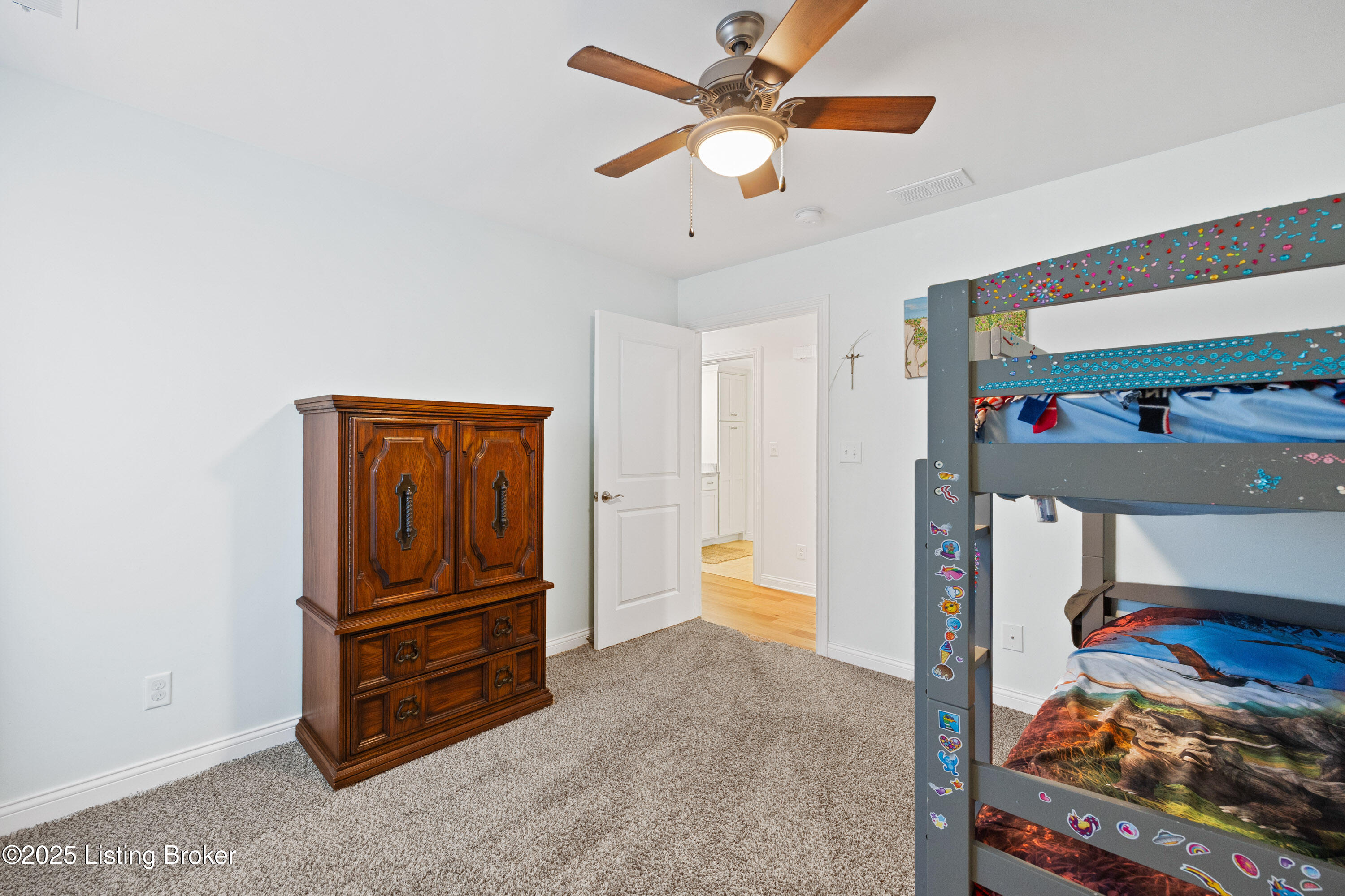 8107 Cedar Crest Ln