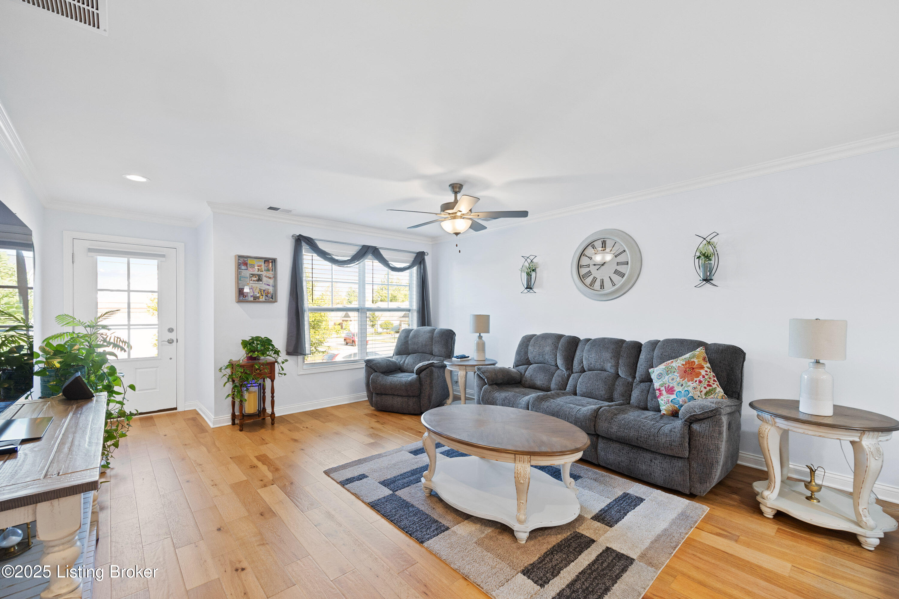 8107 Cedar Crest Ln