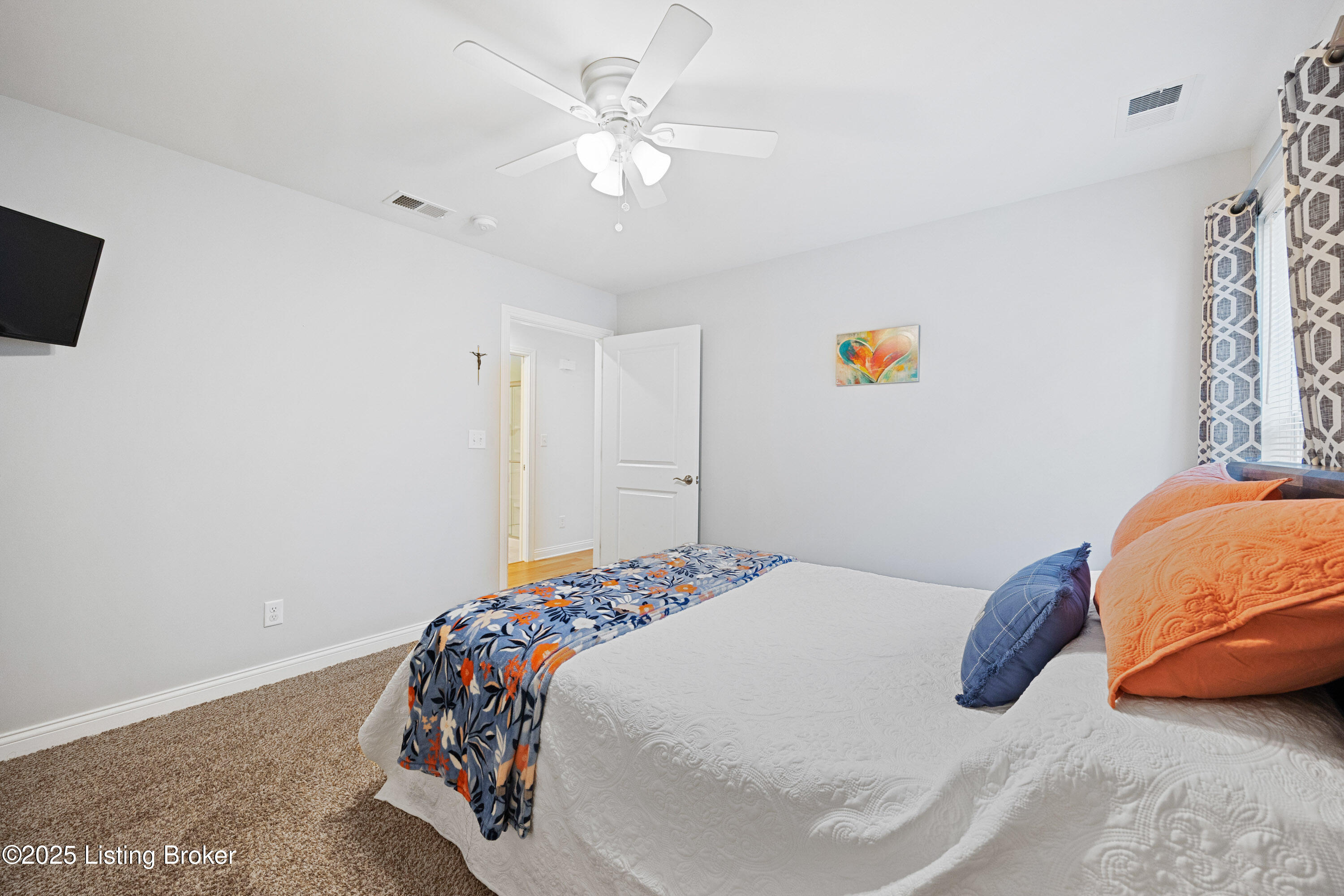 8107 Cedar Crest Ln