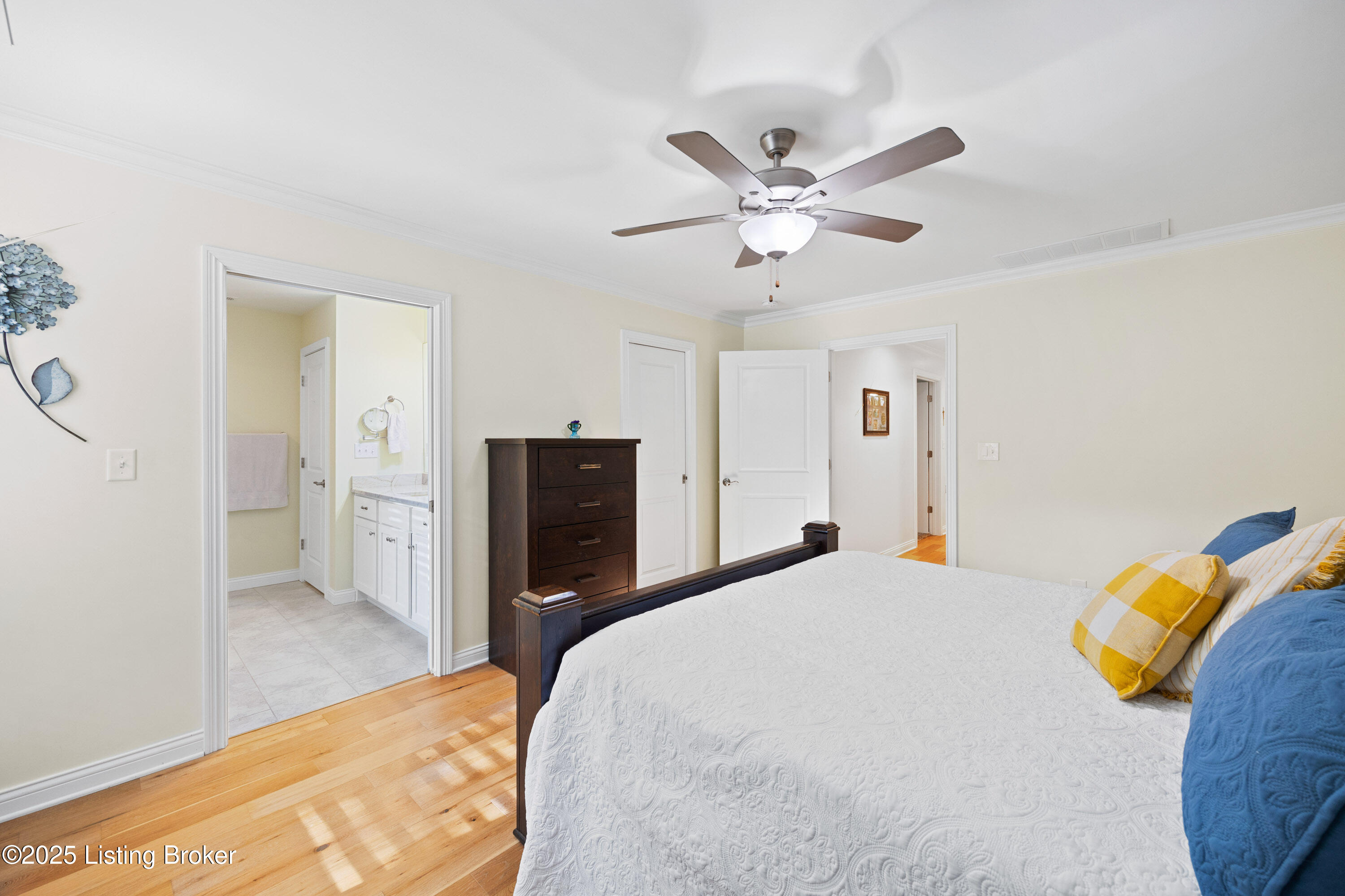 8107 Cedar Crest Ln