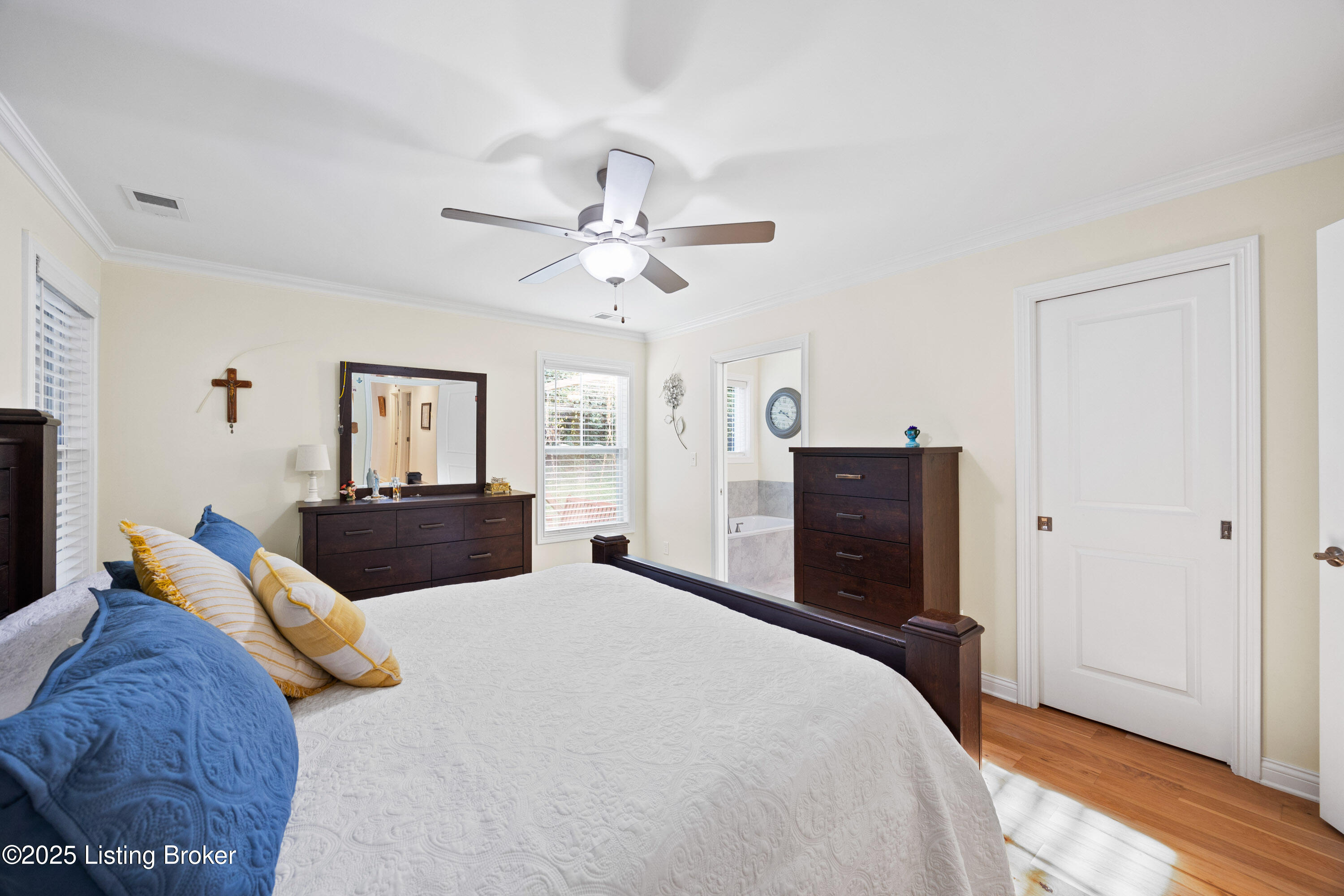 8107 Cedar Crest Ln