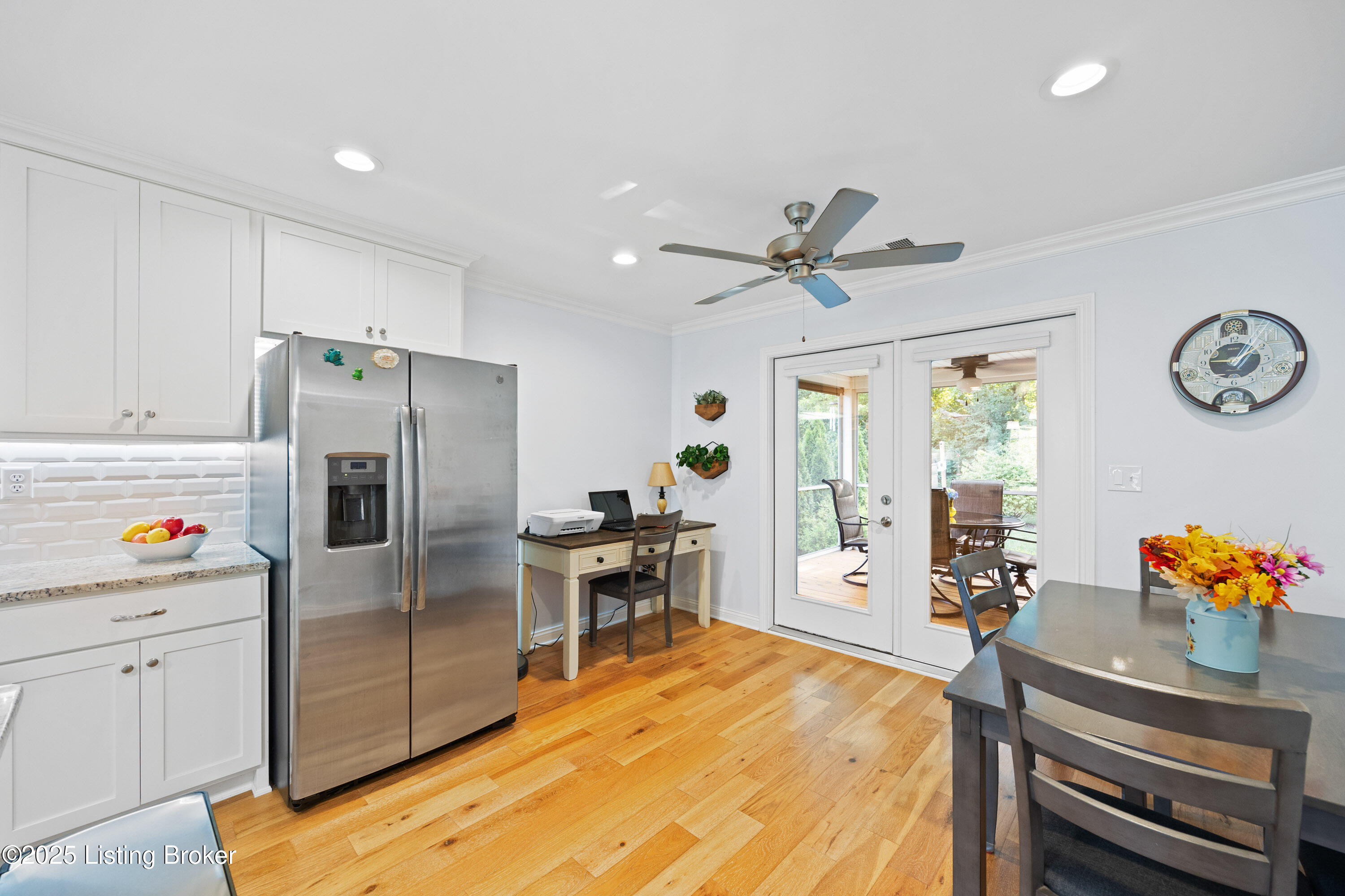 8107 Cedar Crest Ln
