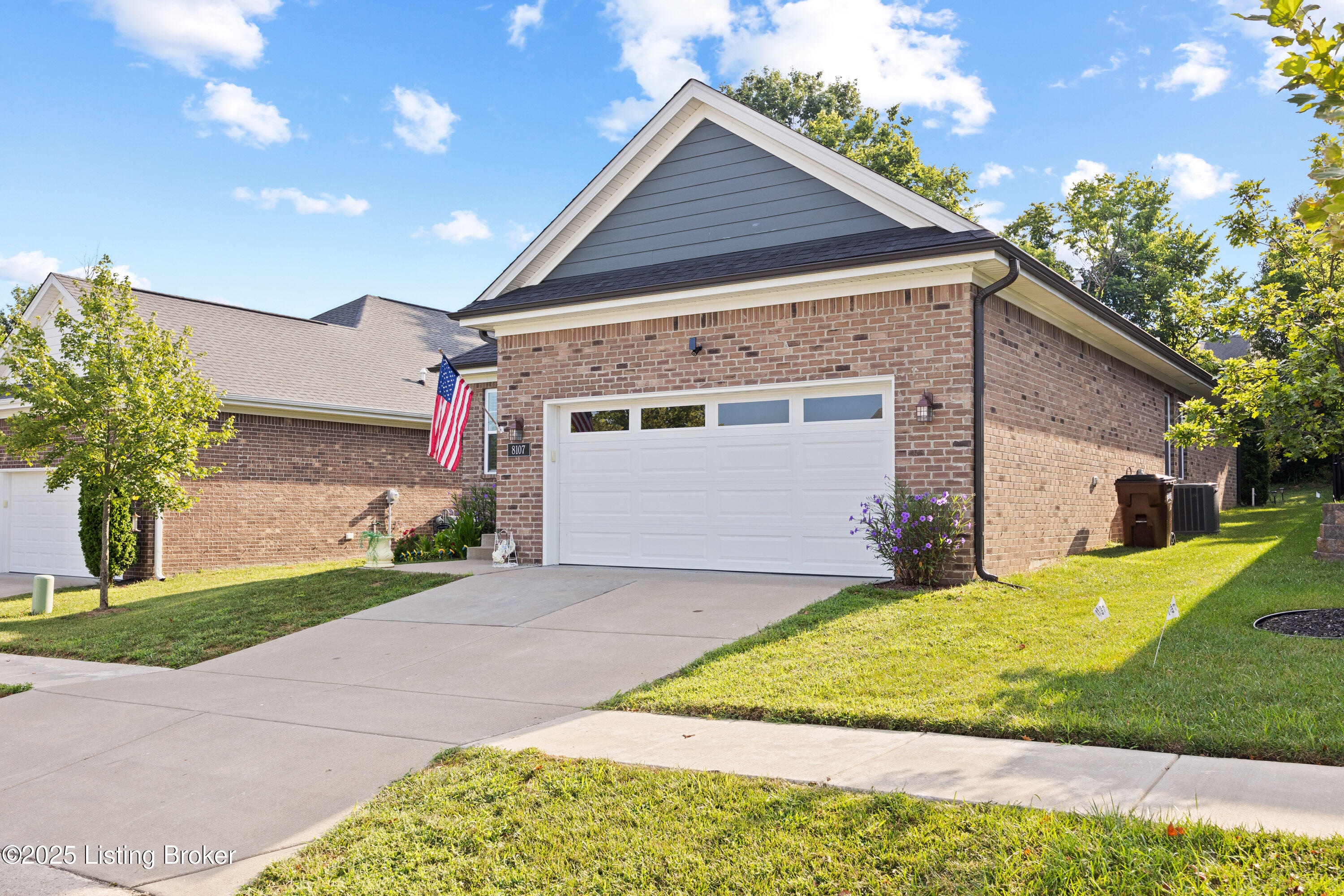 8107 Cedar Crest Ln