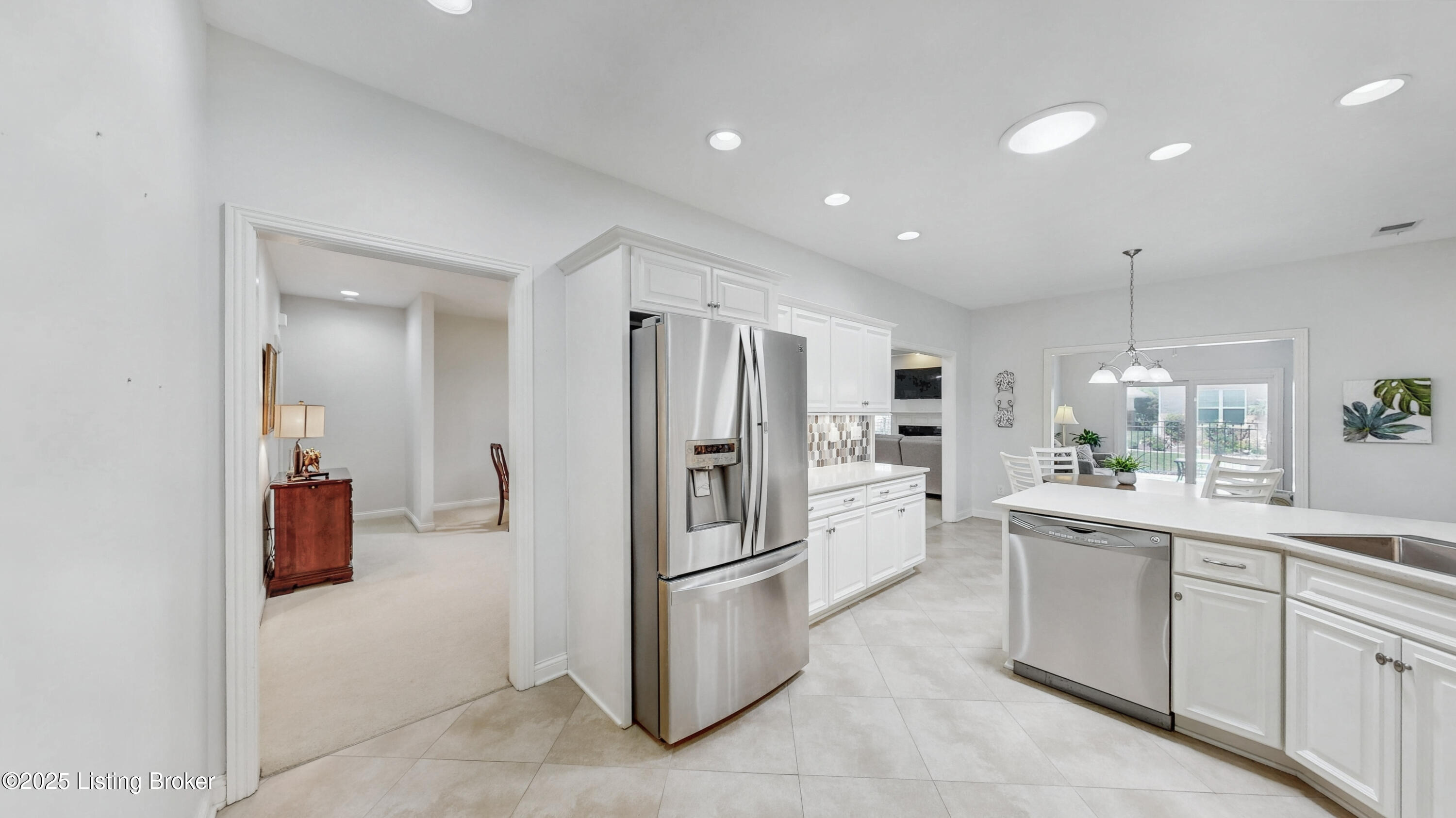 11209 Falling Springs Dr