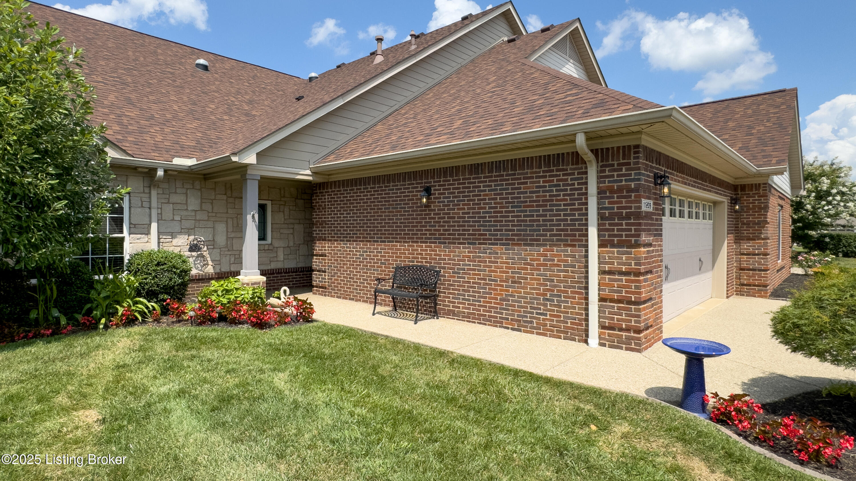 11209 Falling Springs Dr