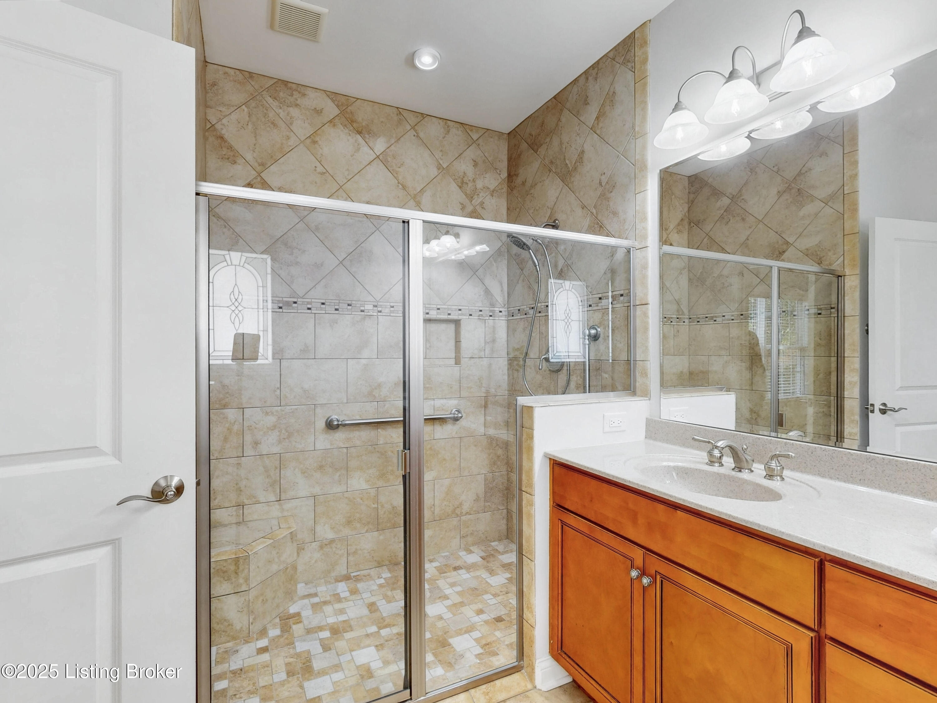 11209 Falling Springs Dr