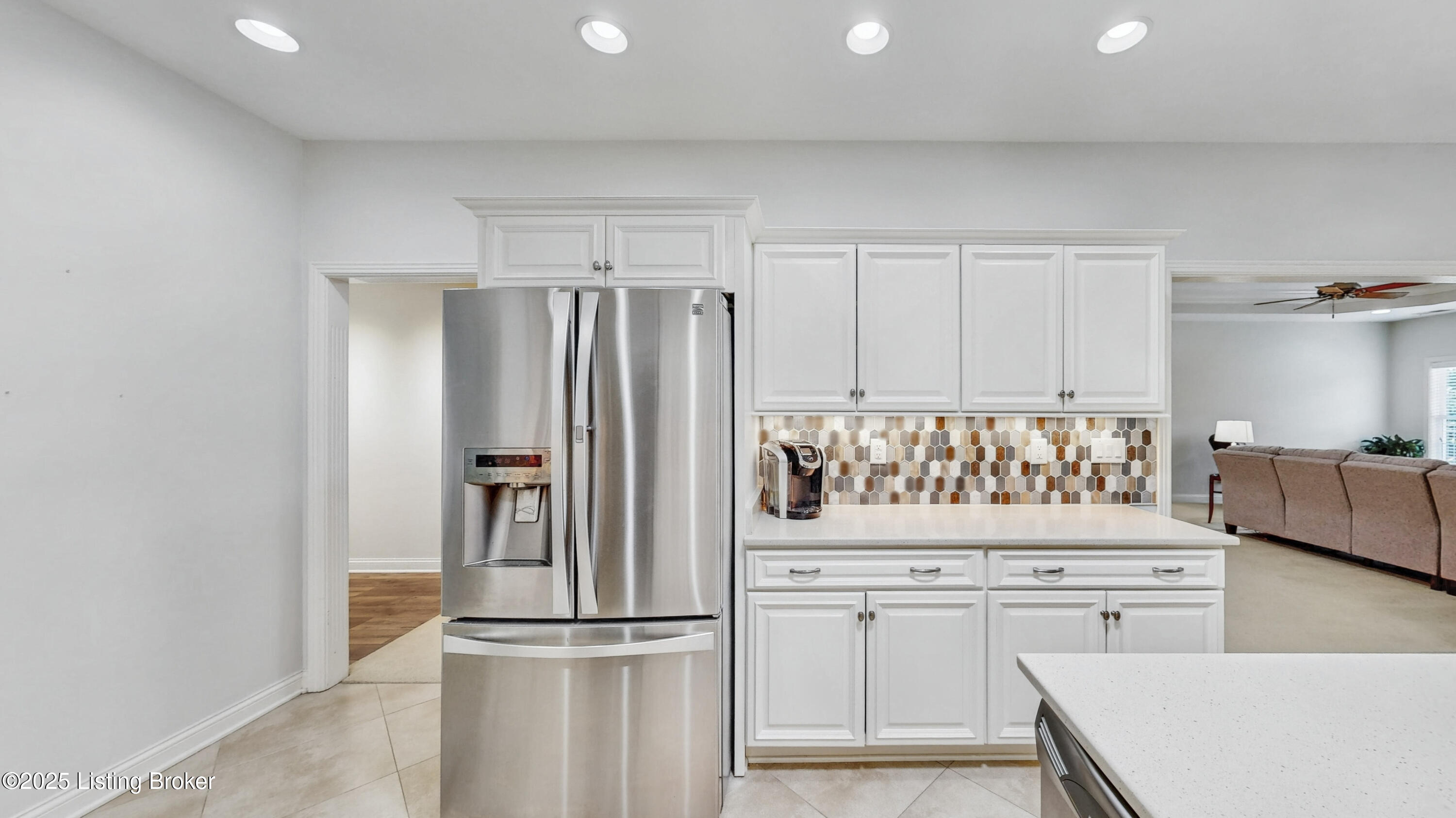 11209 Falling Springs Dr