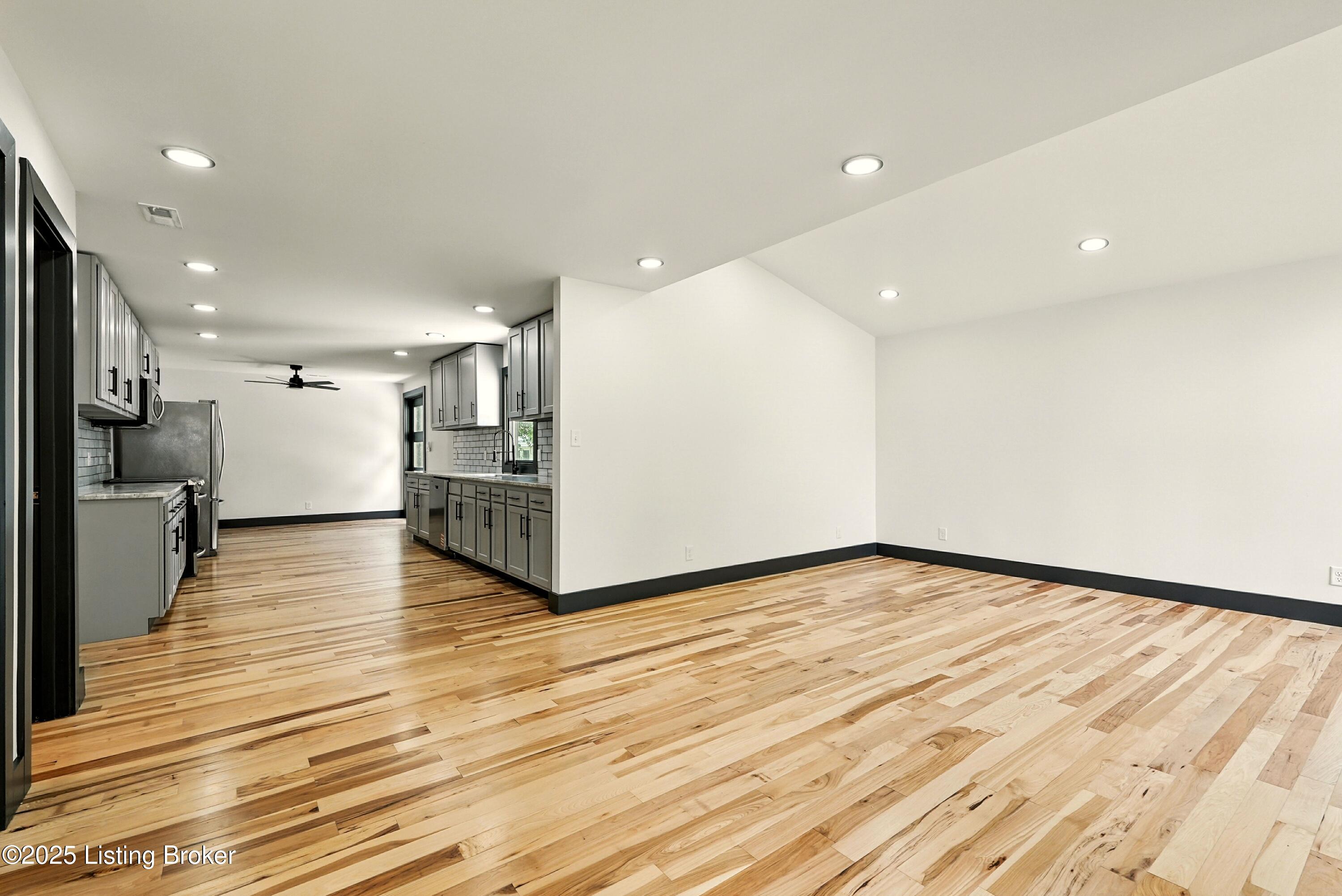 1100 Ellison Ave