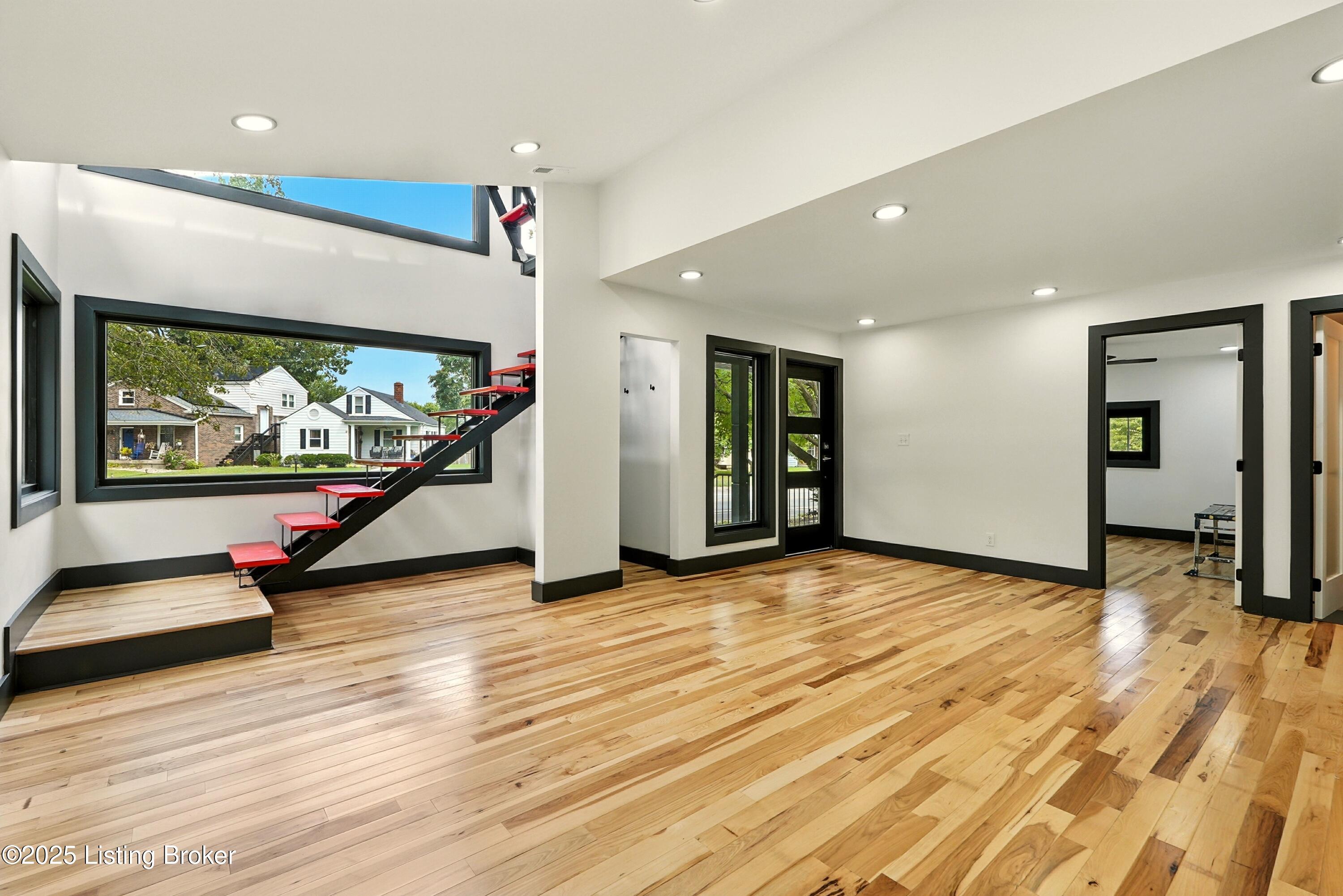 1100 Ellison Ave